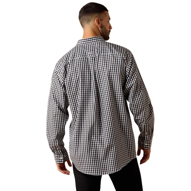 Men's Ariat Black Plaid Wrinkle Free Langston Classic Fit Shirt 10071755