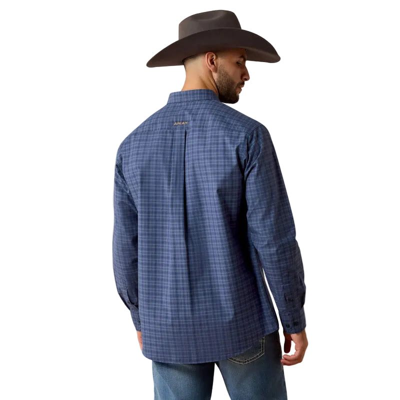Ariat Men's Oceana Small Plaid Pro Series Jose Classic Fit Shirt 10079258