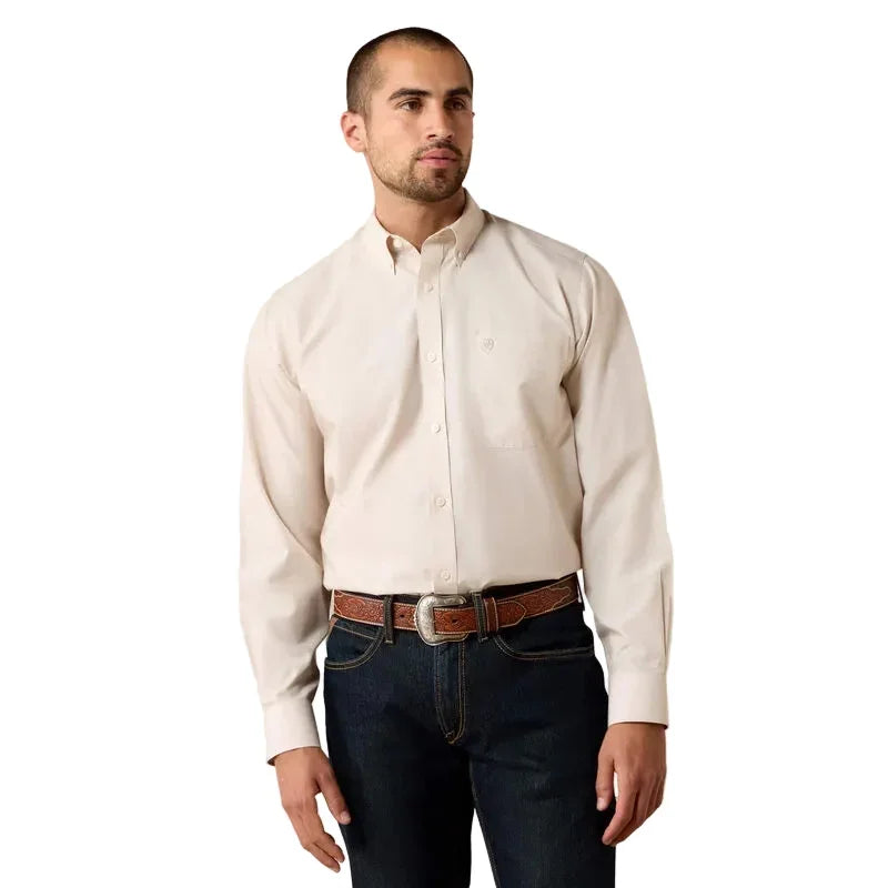 Ariat Men's Savannah Tan Wrinkle Free Solid Pinpoint Oxford Classic Fit Shirt 10079436
