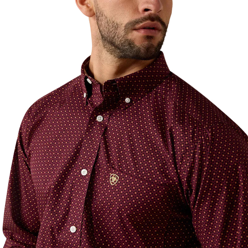 Ariat Men's Zinfandel Geo Print Wrinkle Free Reliance Classic Fit Shirt 10080617