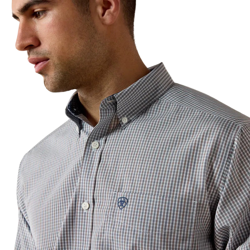 Ariat Men's Skyway Micro Plaid Wrinkle Free Sampson Classic Fit Shirt 10080637