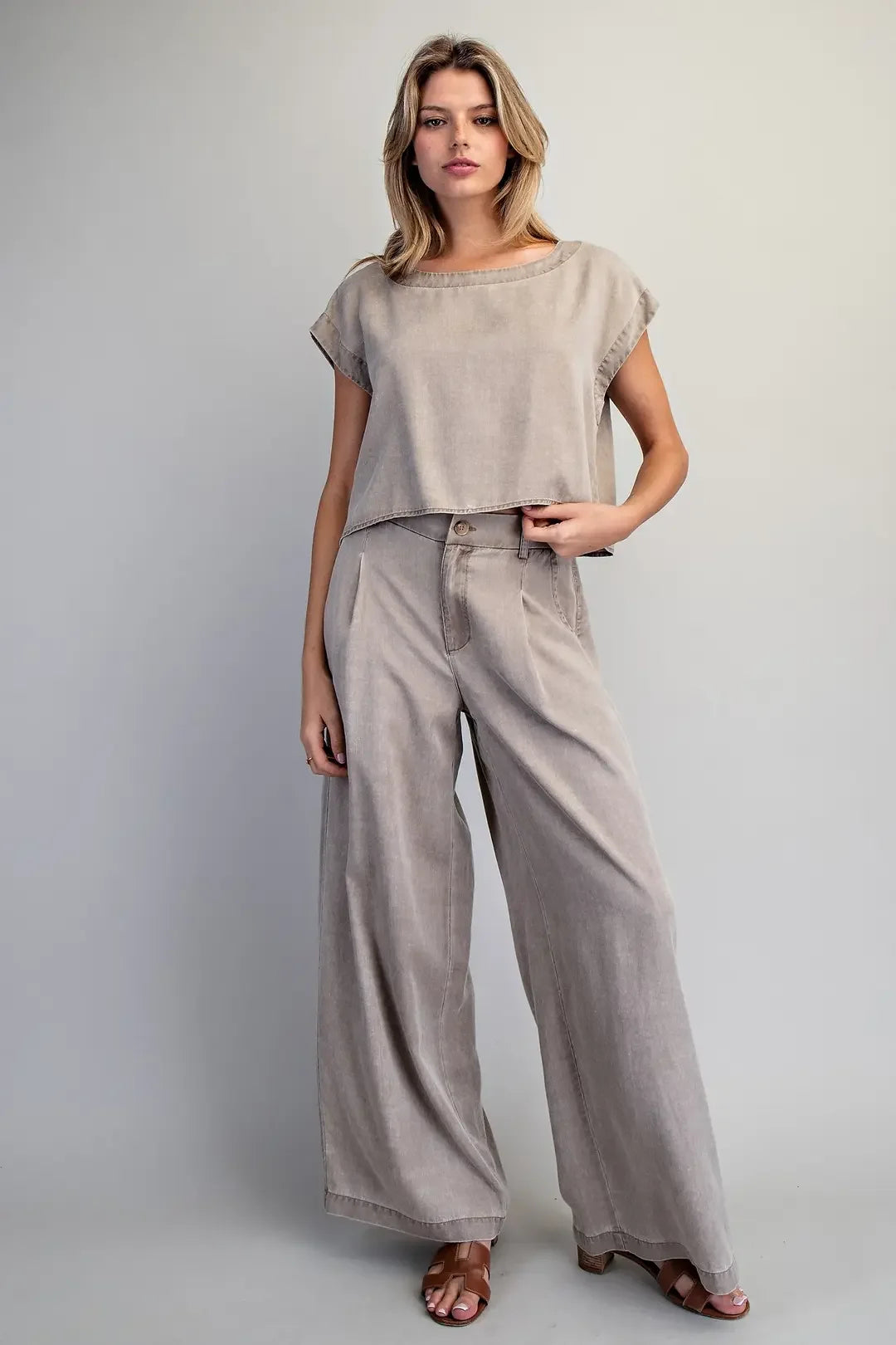 Women's ee:some Hazelnut Button Back Crop Top TK16063-HAZEL