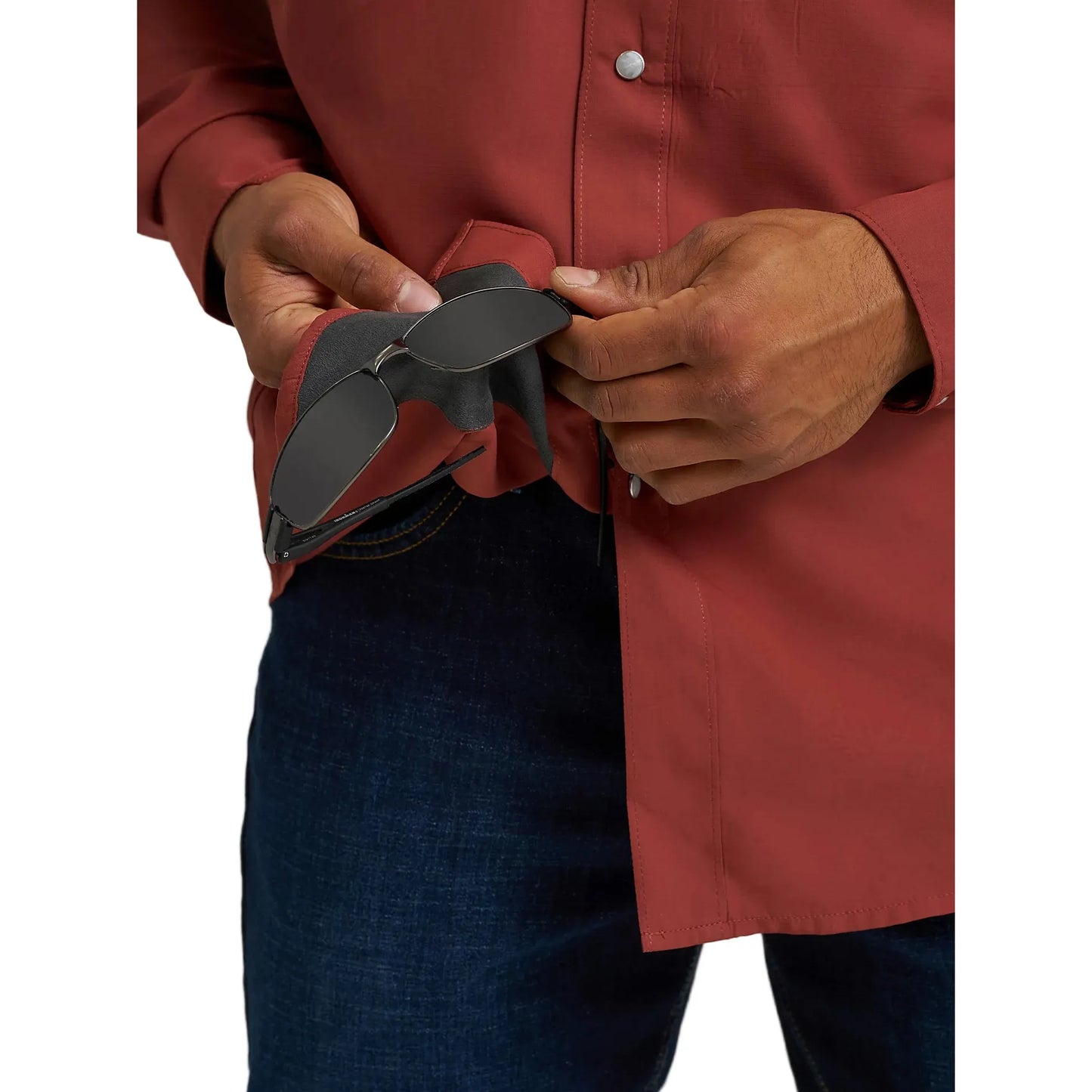 Men's Wrangler Performance Snap Long Sleeve Solid Shirt 112368050