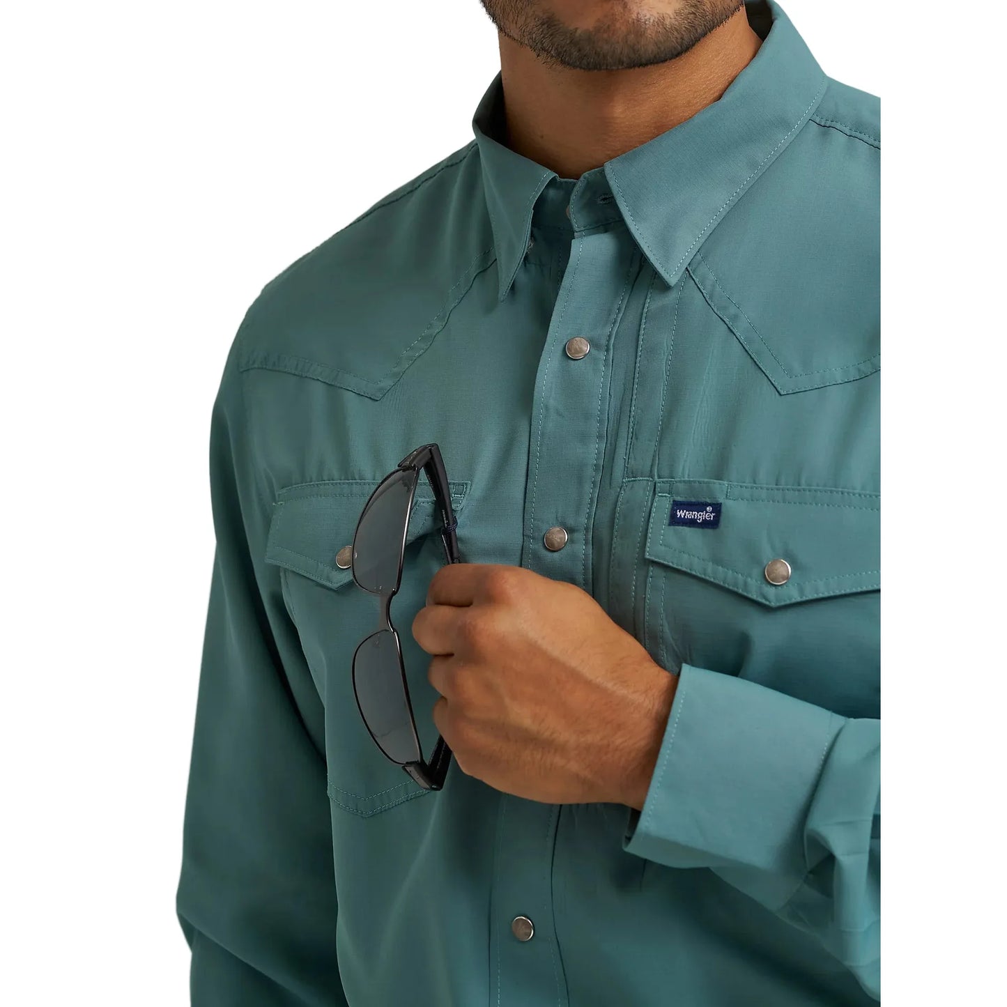 Men's Wrangler Performance Snap Long Sleeve Solid Shirt 112368052