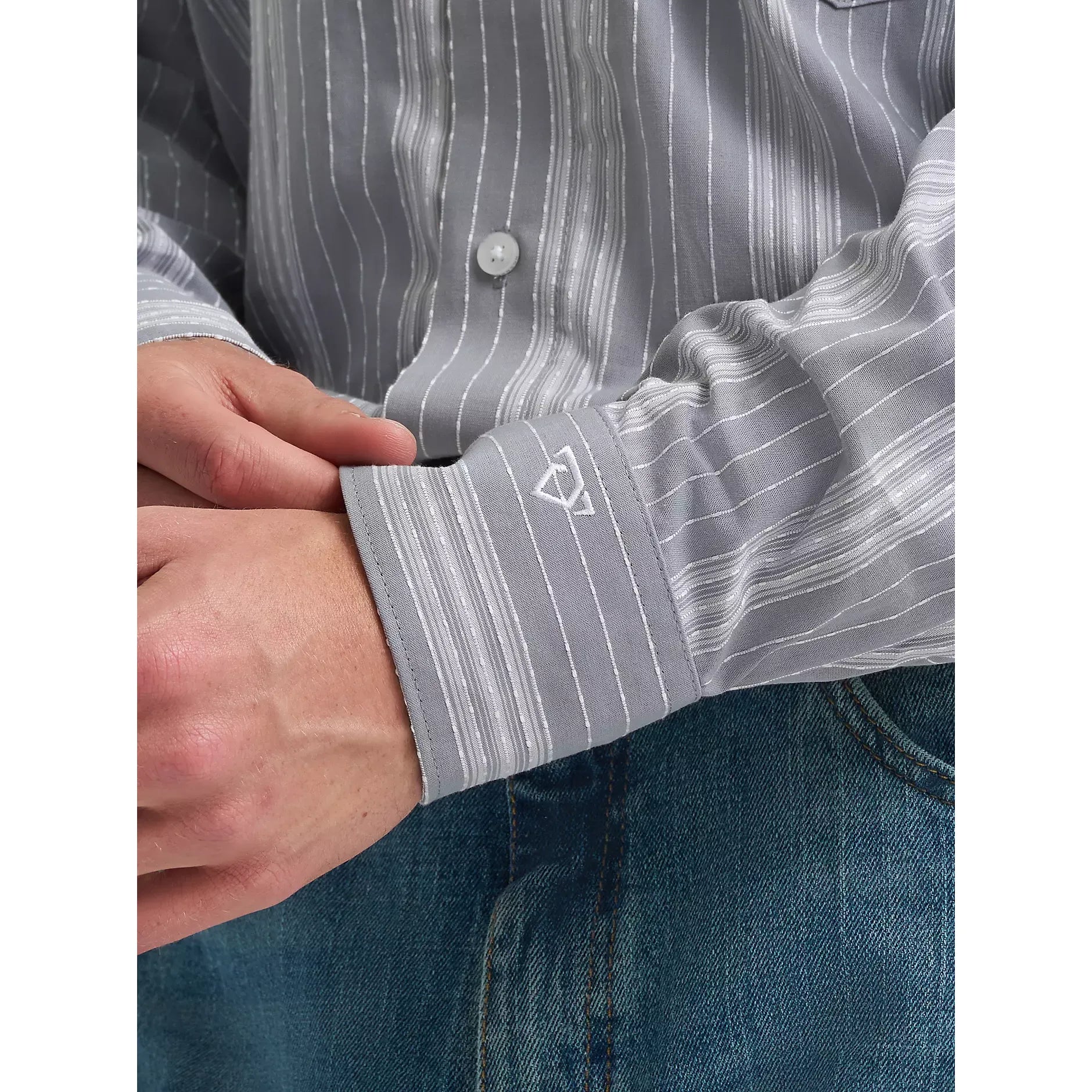 Men's Wrangler Cody Johnson One Pocket Button Down Shirt 112374477