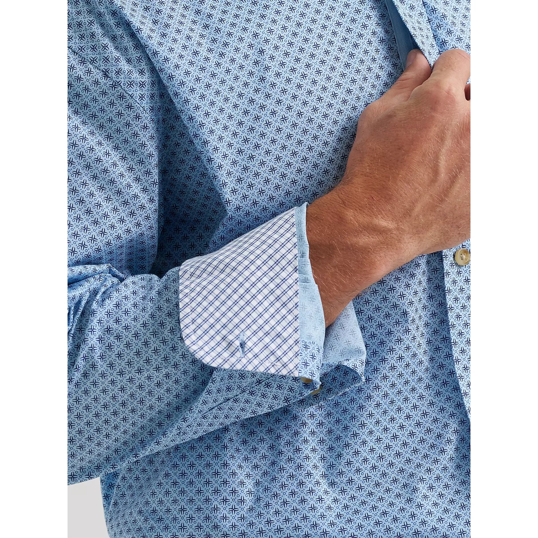 Men's Wrangler® George Strait™ Baby Blue Cross Long Sleeve Button Down One Pocket Shirt 112374582