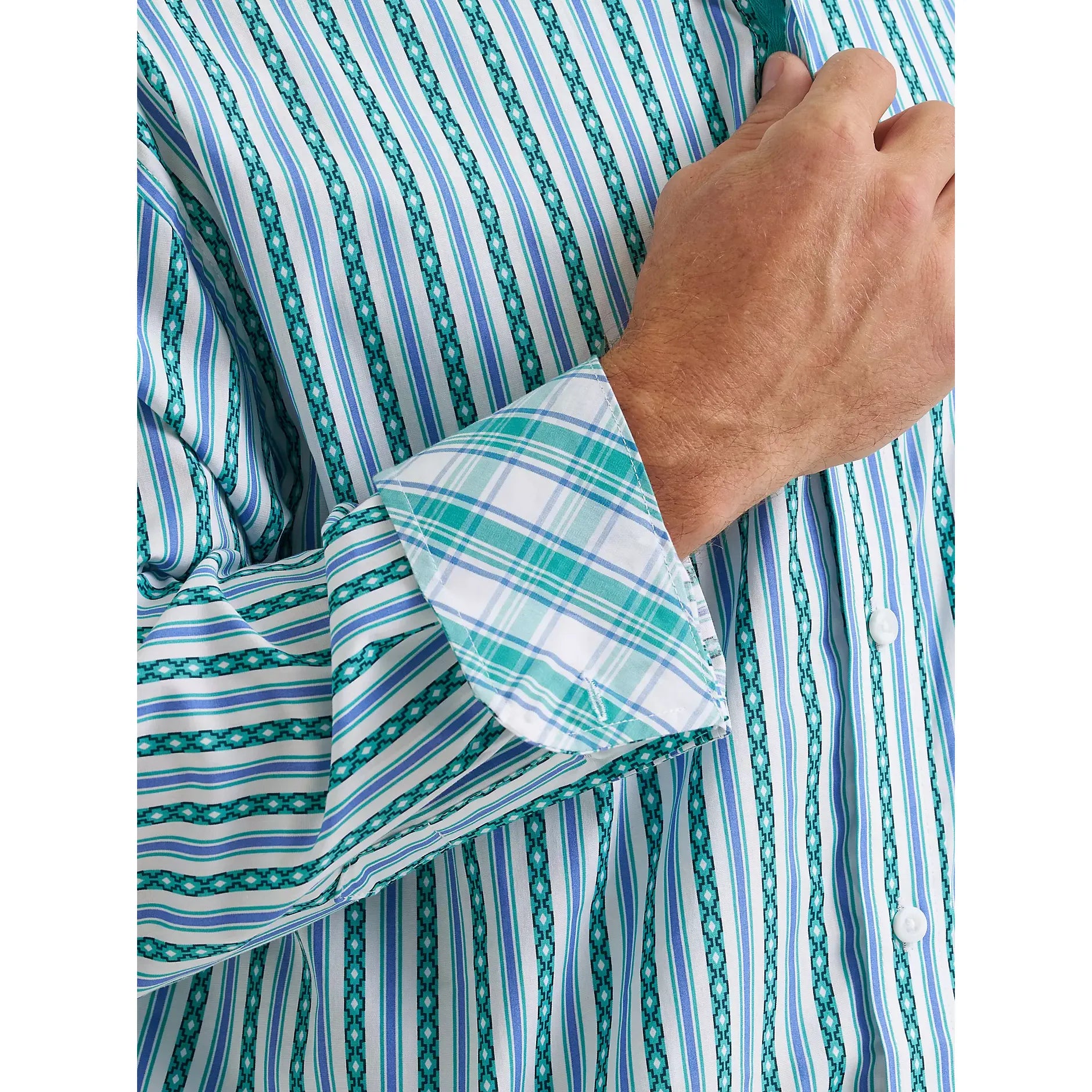 Men's Wrangler George Strait Long Sleeve Button Down One Pocket Shirt 112374596