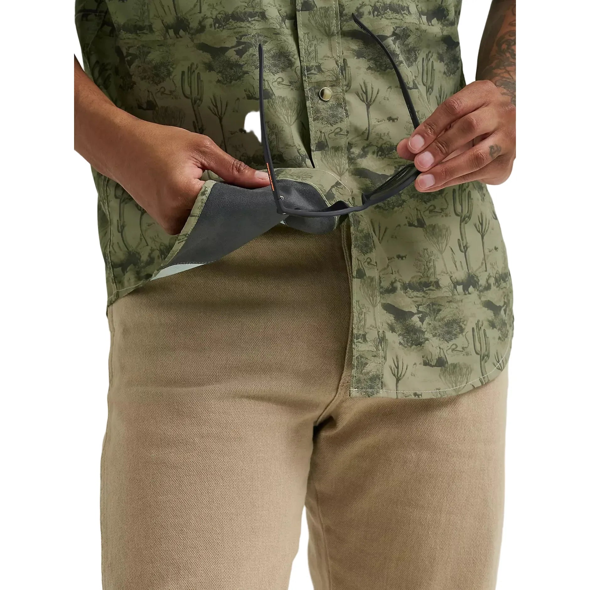 Men's Wrangler Olivine Printed Performance Shirt 112375130