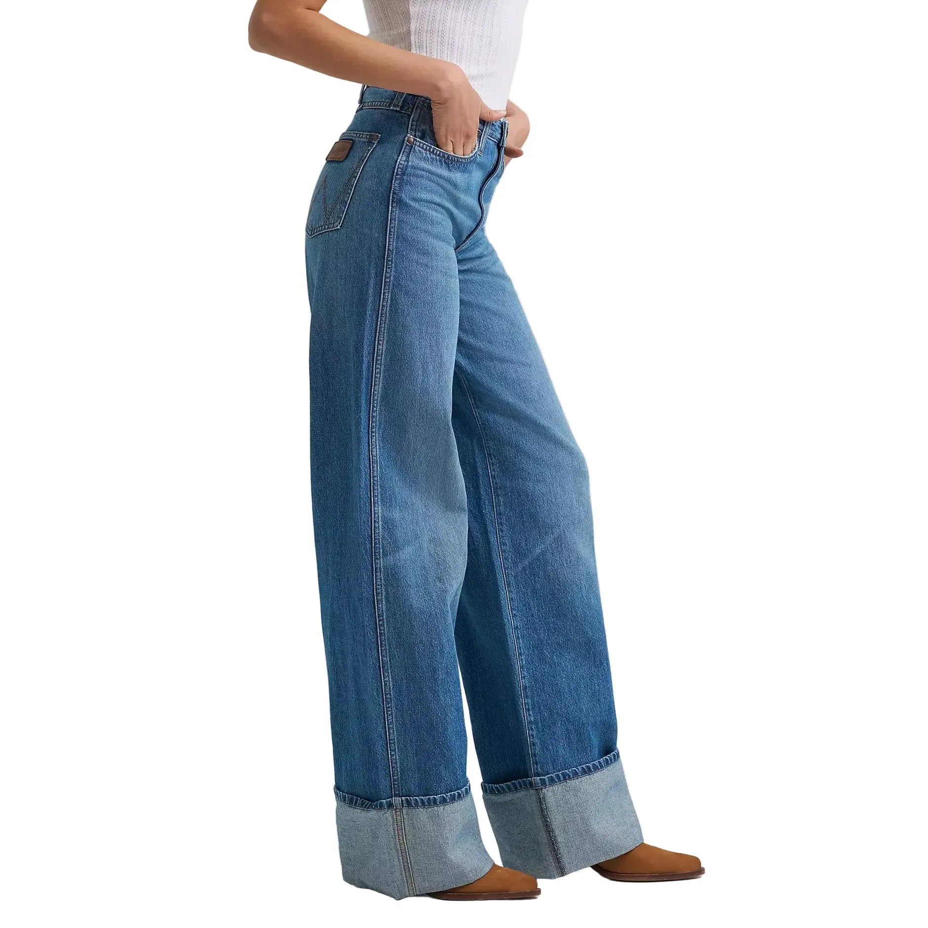 Women's Wrangler Retro® Bailey High Rise Wide Leg Cuffed Jean 112382266