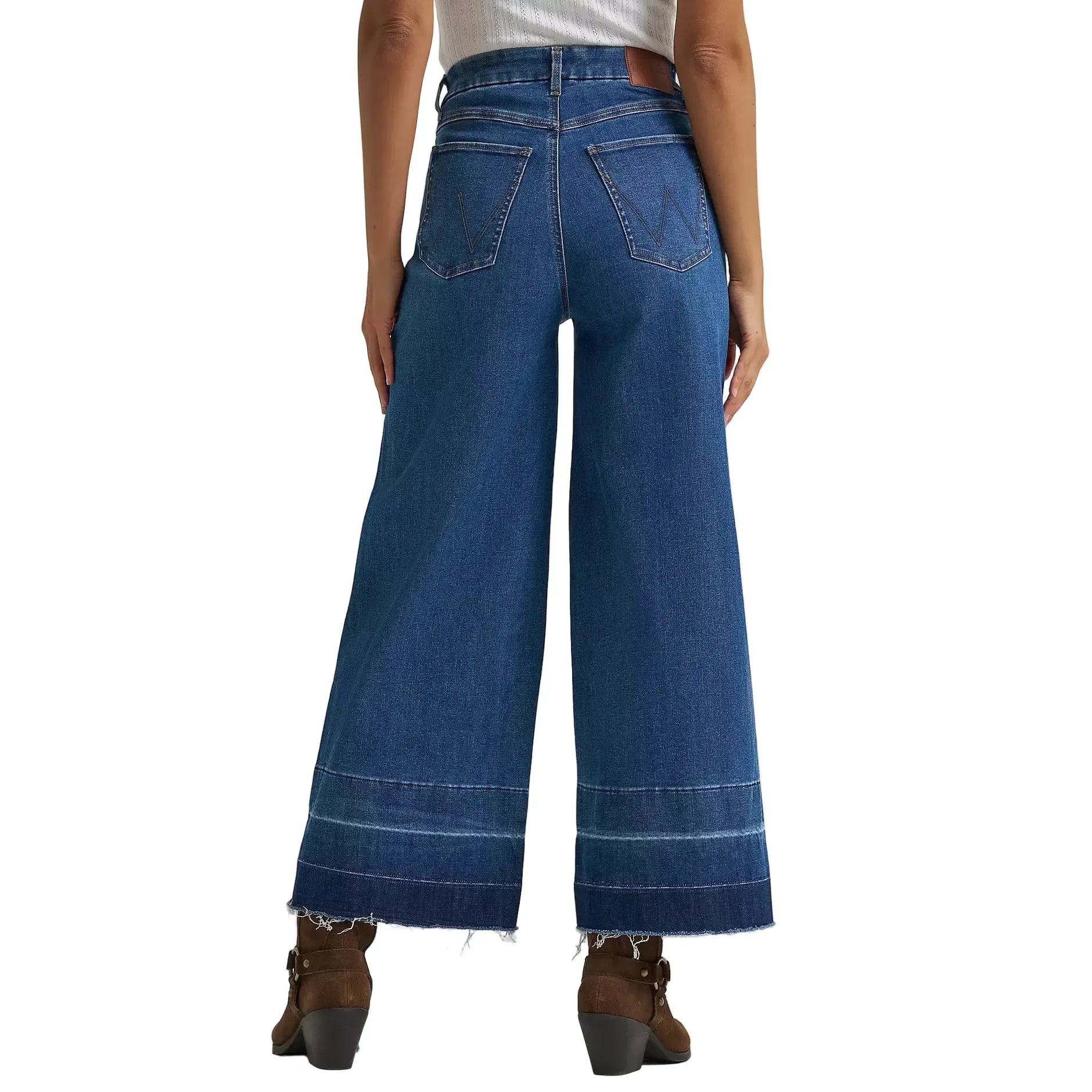Women's Wrangler BESPOKE Wide Leg Crop Jean 112382335