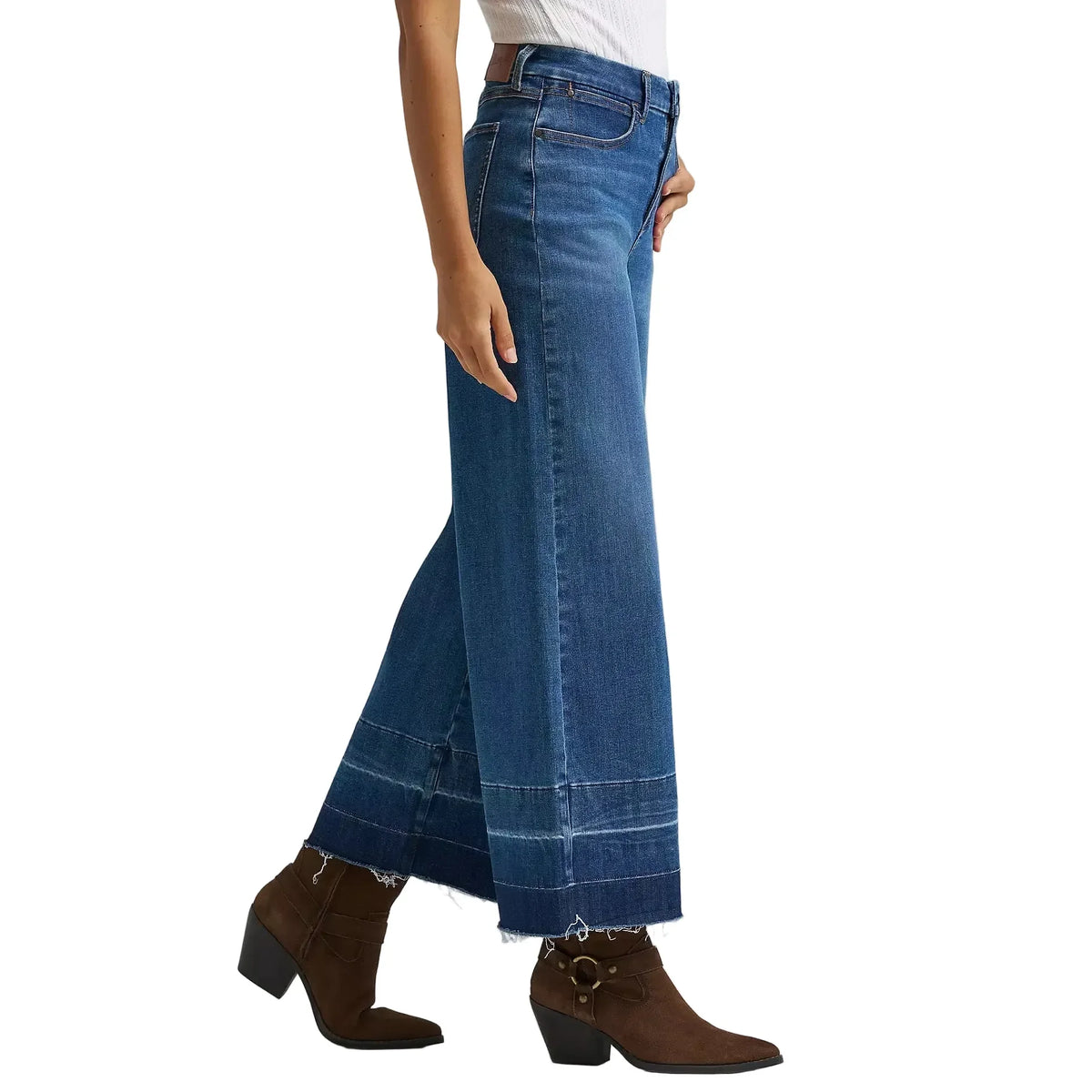 Women's Wrangler BESPOKE Wide Leg Crop Jean 112382335