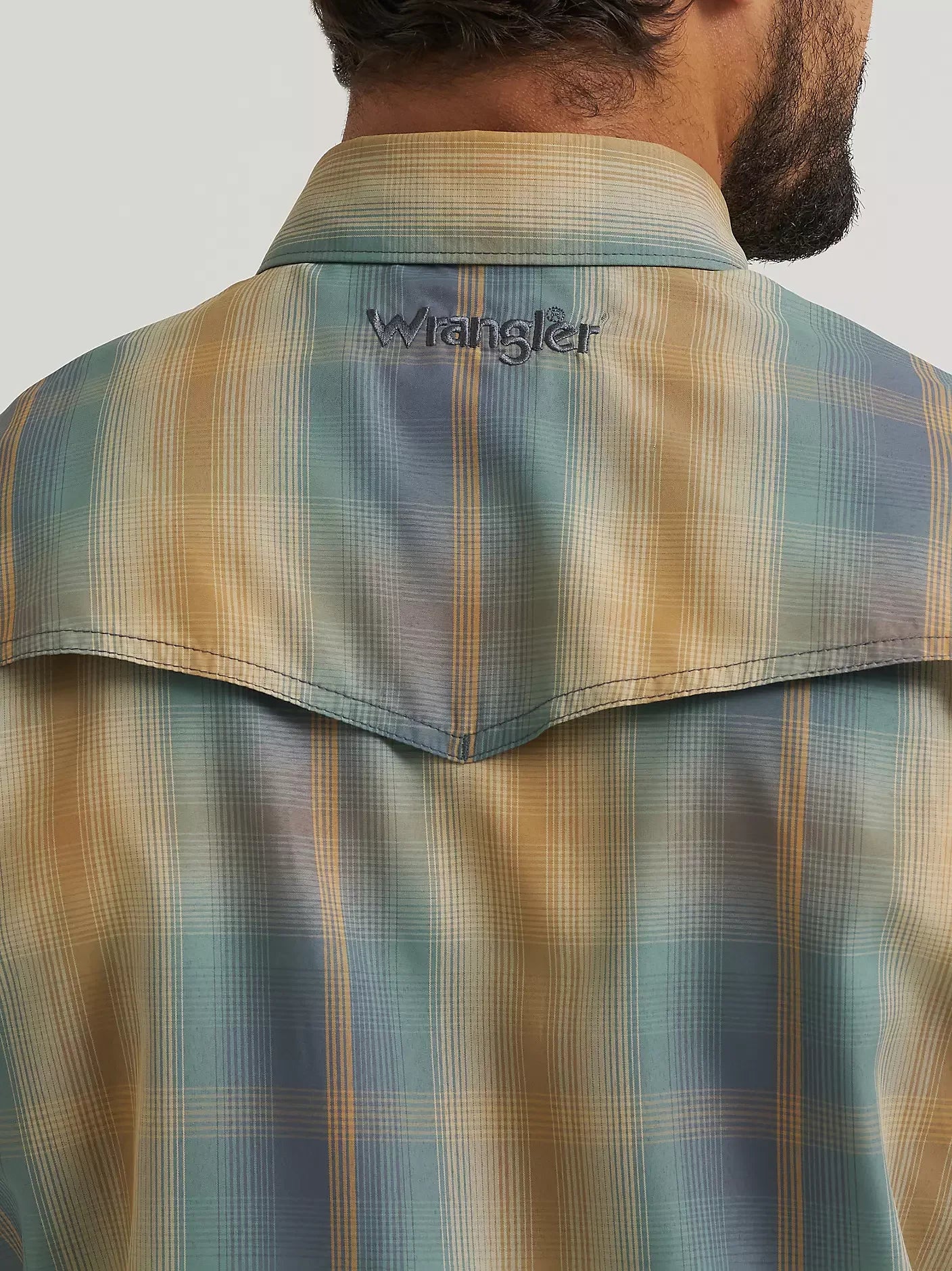 Men's Wrangler Turbulence All Terrain Performance Plaid Shirt 112382381