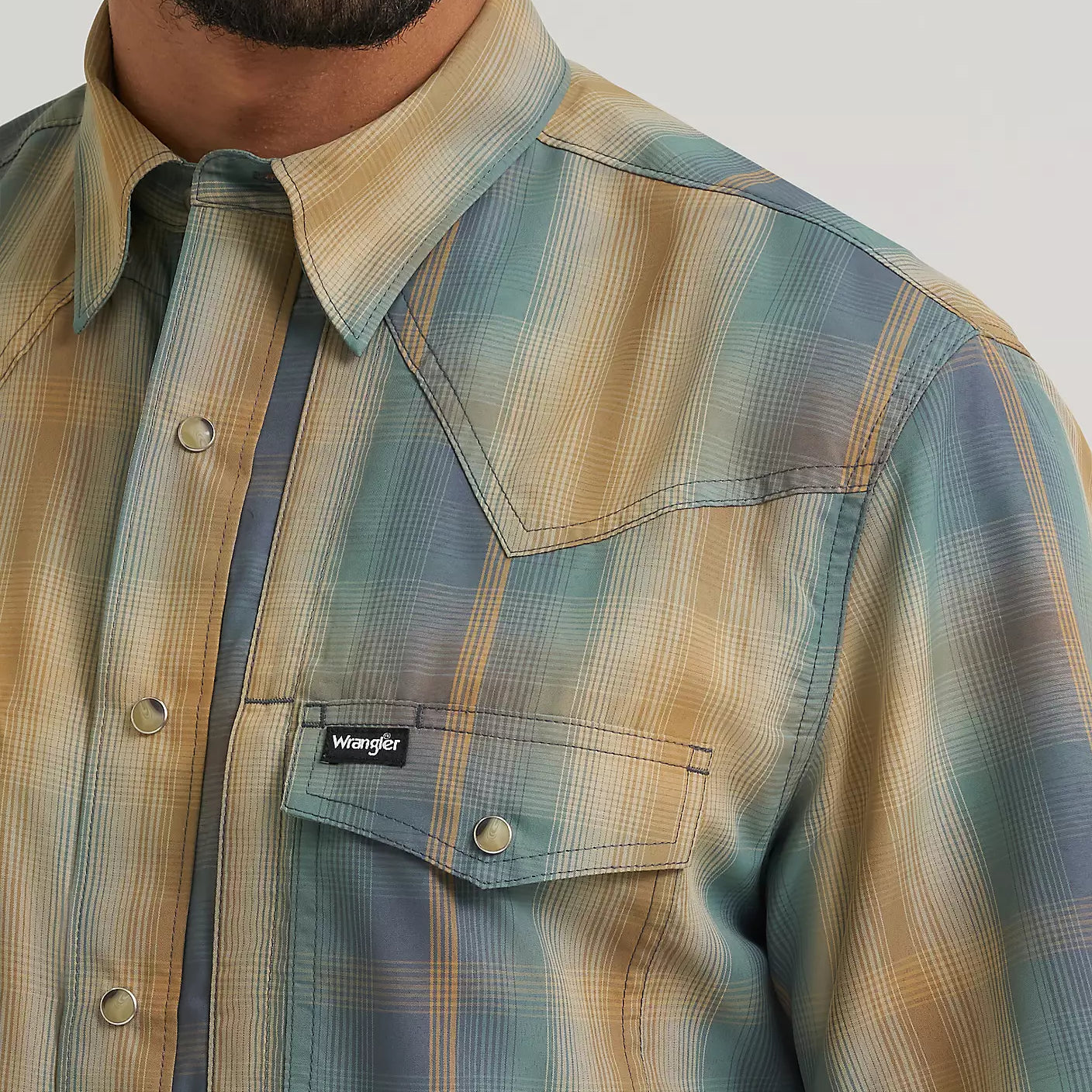 Men's Wrangler Turbulence All Terrain Performance Plaid Shirt 112382381