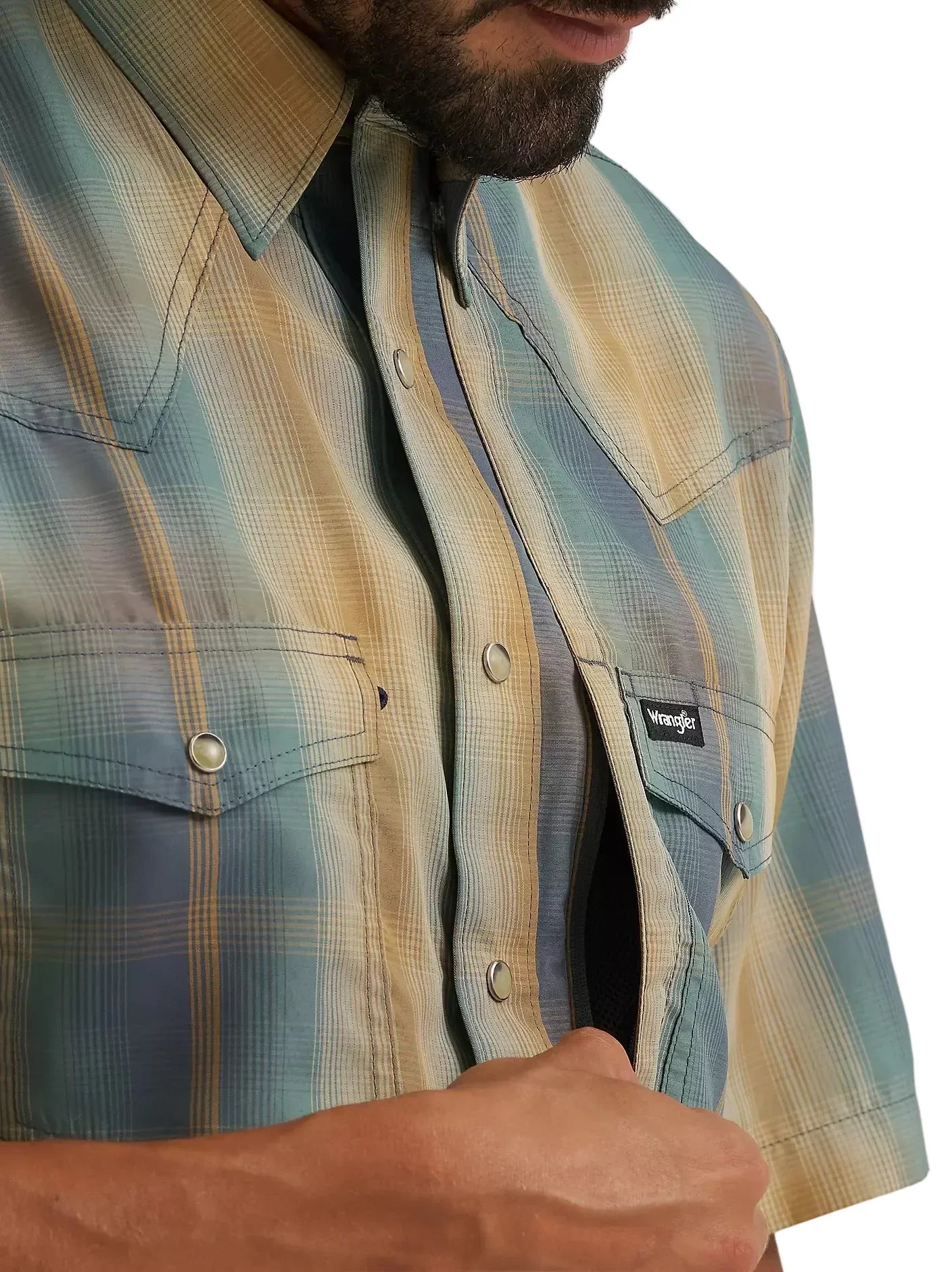Men's Wrangler Turbulence All Terrain Performance Plaid Shirt 112382381