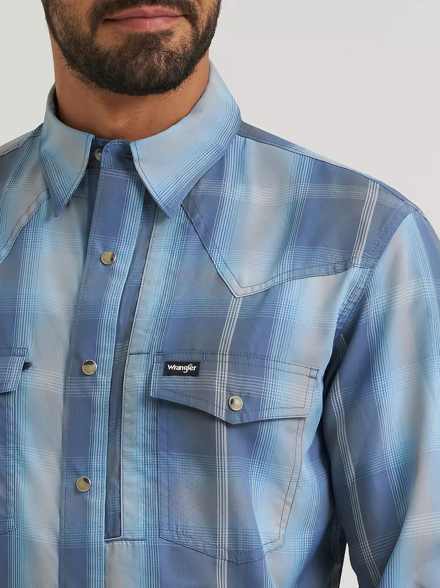 Men's Wrangler Ombre Indigo All Terrain Gear Performance Plaid Shirt 112382399