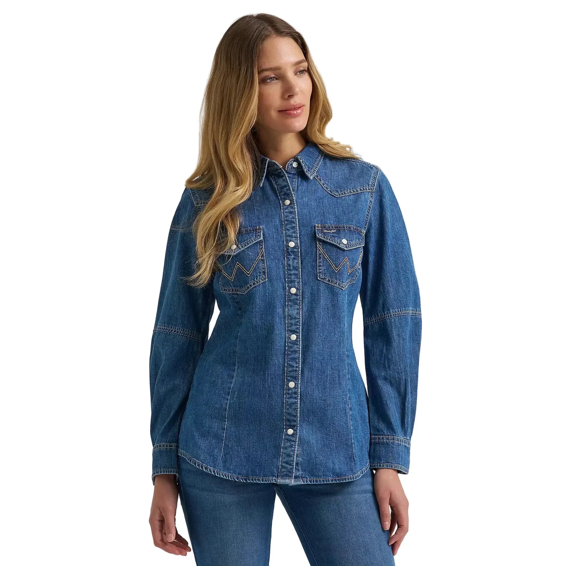 Women's Wrangler Denim Barrel Sleeve Western Snap Shirt 112382693