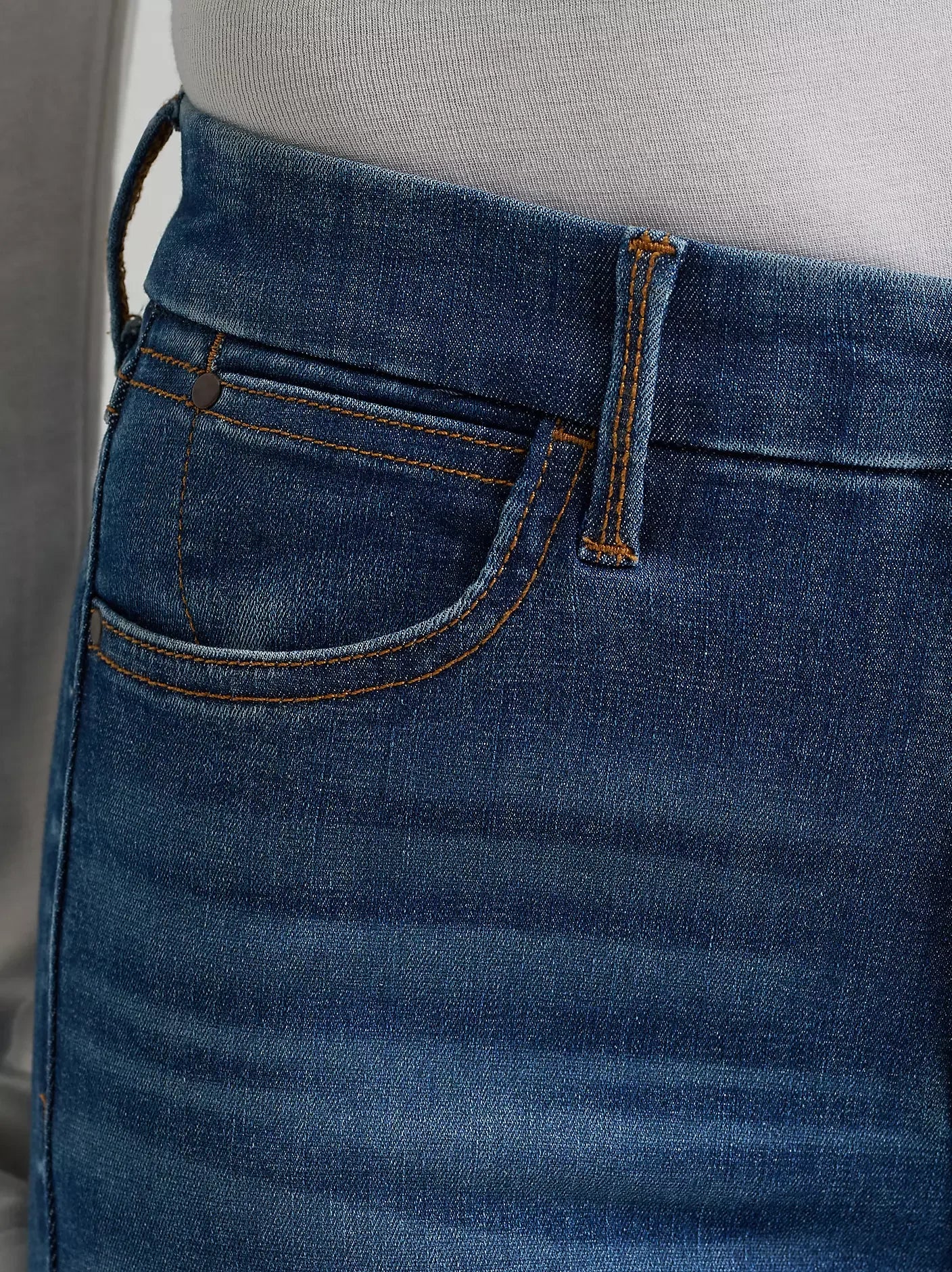 Women's Wrangler Reina Bespoke High Rise Trouser Jeans 112382765