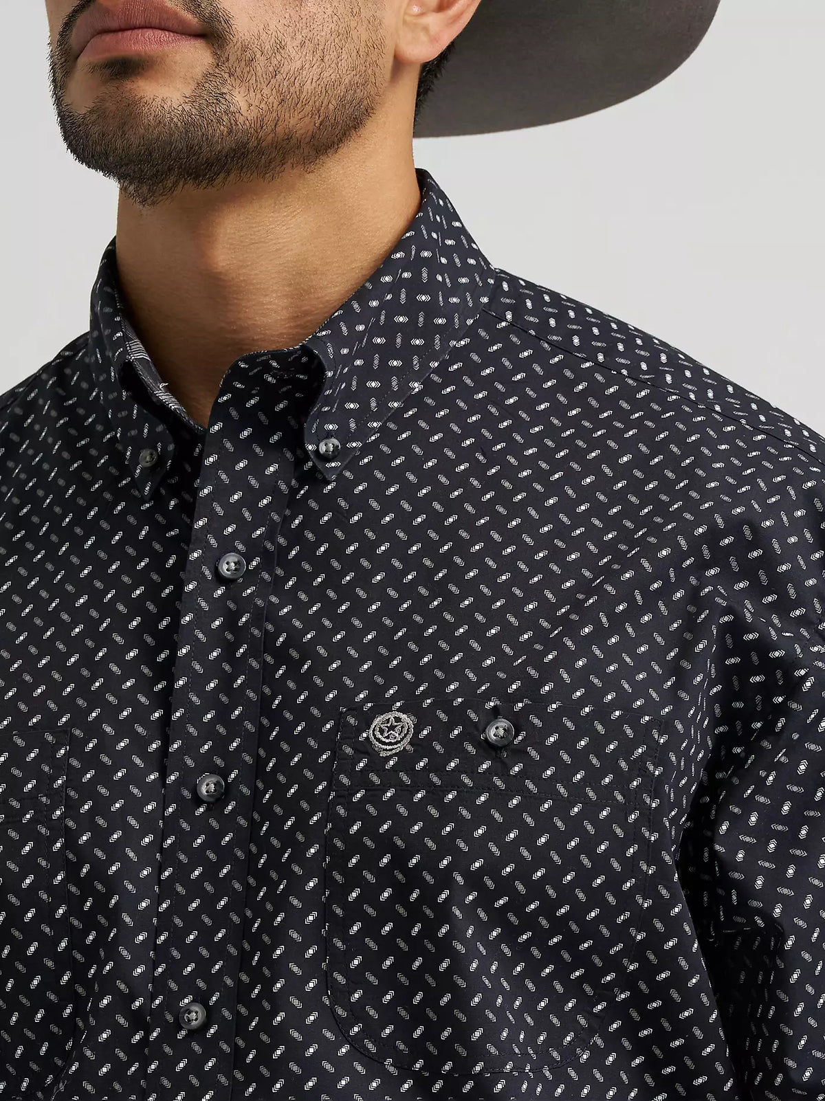 Wrangler Men's Inkt Tread George Strait Long Sleeve Button Down Two Pocket Shirt 112385356