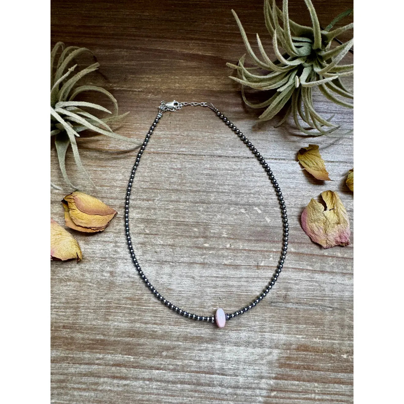 Bijoux Fab Sterling Silver Pearl Choker - Pink Conch Saucer Center - 14.5" CHO-STE-031-PIN