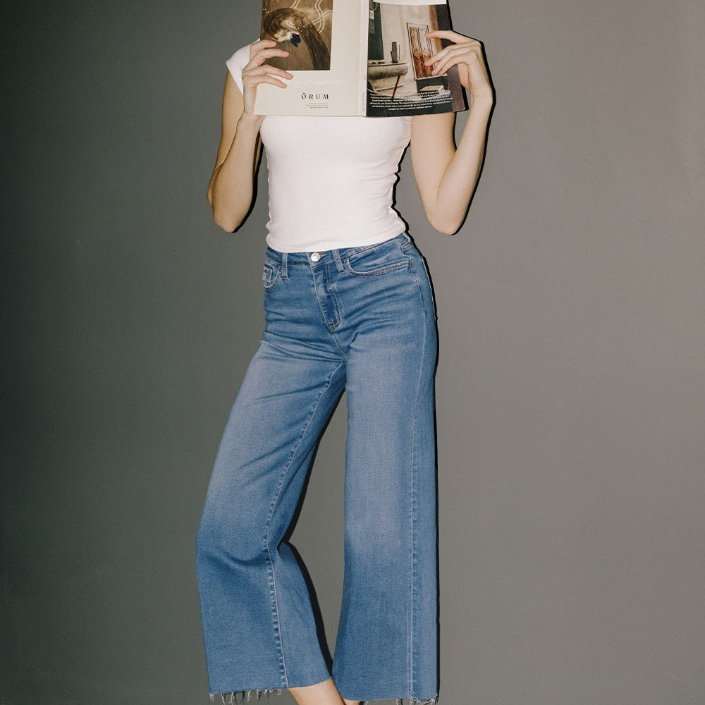 Women's Vervet High RIse Clean Cut Raw Hem Cropped Wide Leg Jeans V3632