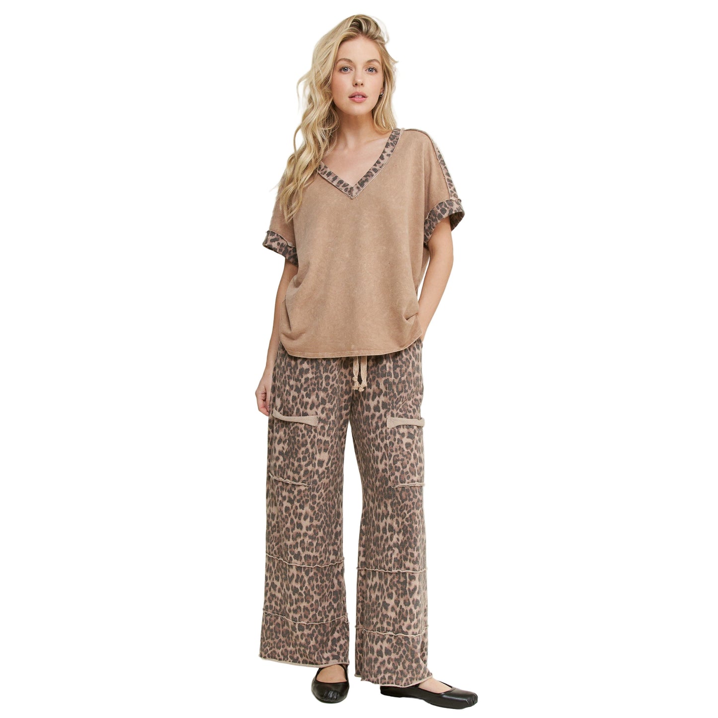 Women's Mineral Washed Animal Leopard Wide Leg Pants HP6583