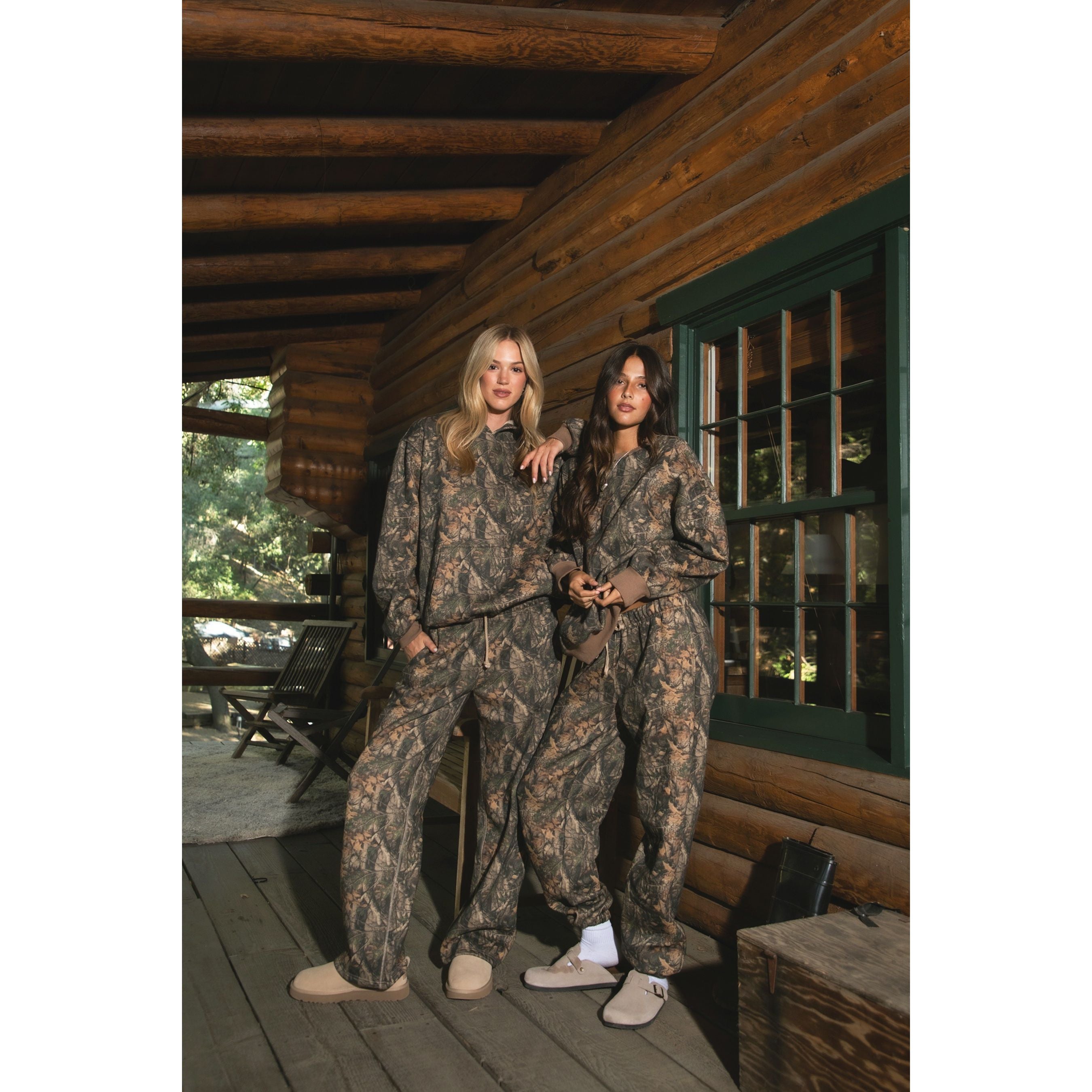 Women's Bayou Dark Woodland Camo Fleece Sweatpants PJ31370-BAYOU