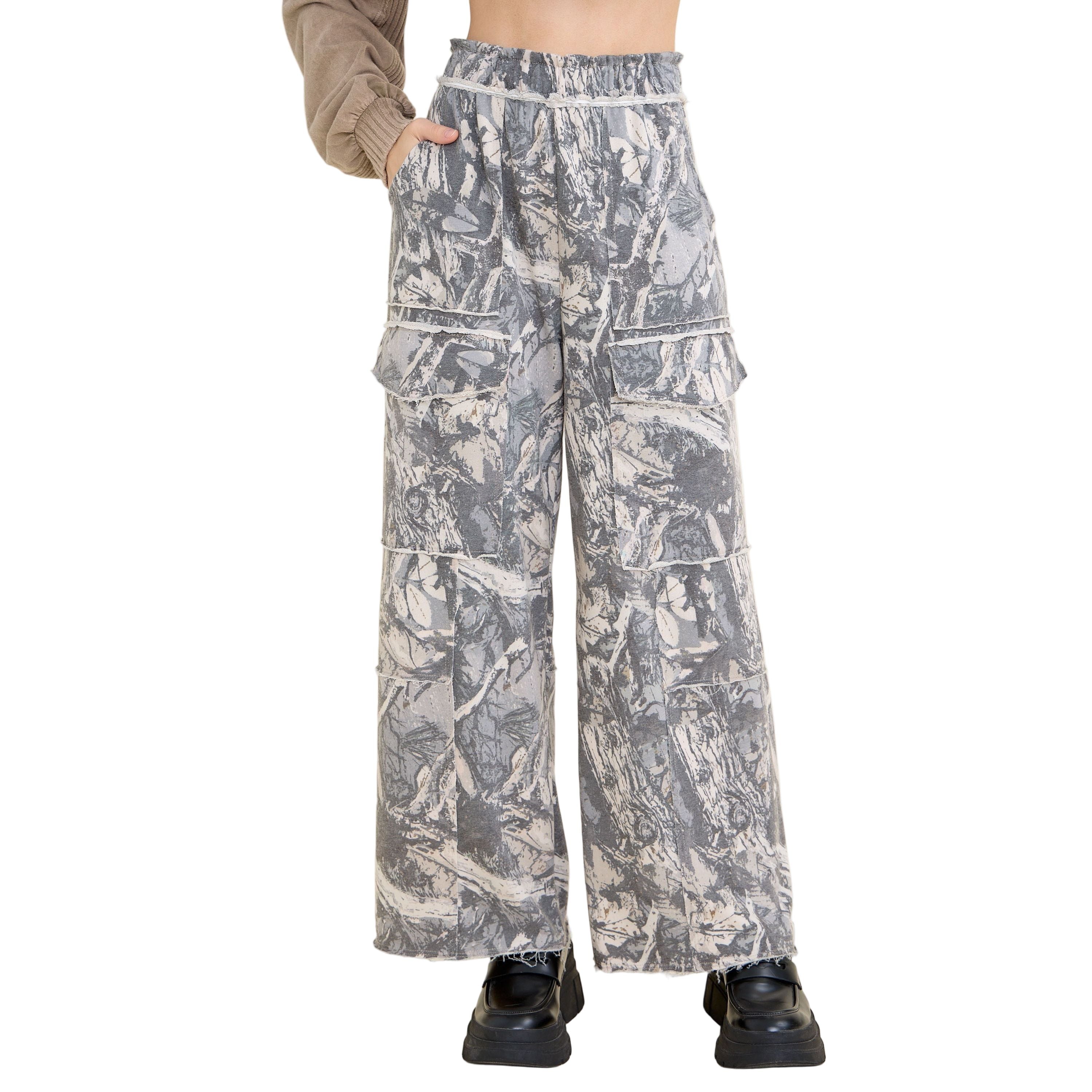 Women's Washed Tree Camo Cargo Pants HP5971P1