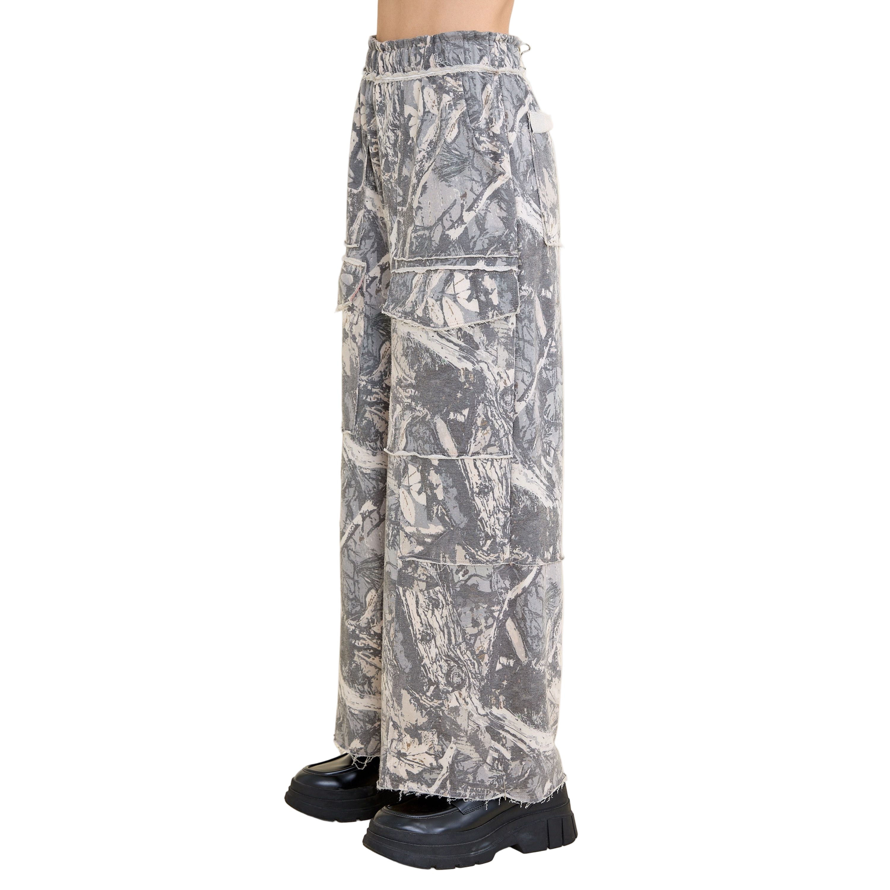 Women's Washed Tree Camo Cargo Pants HP5971P1