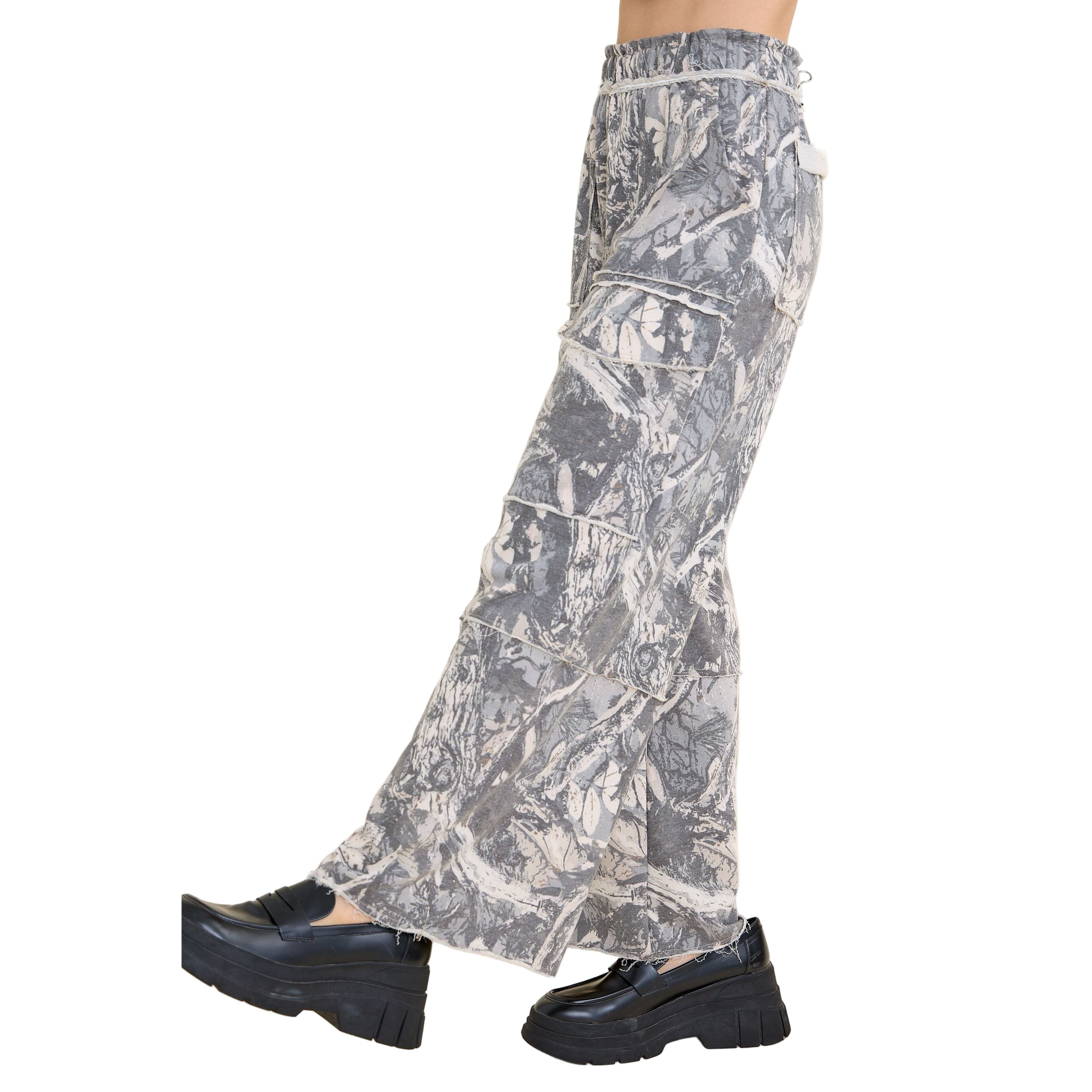 Women's Washed Tree Camo Cargo Pants HP5971P1