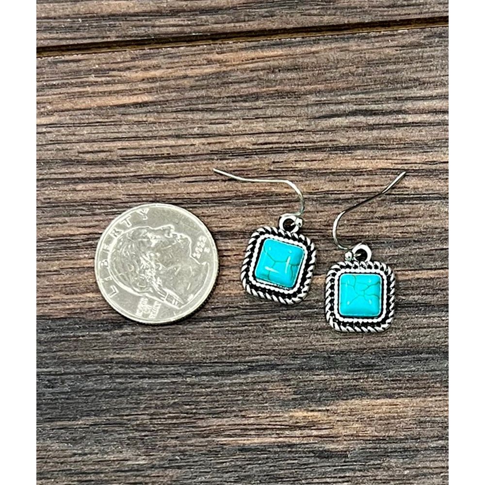 Women's Isac 8mm Square Stone Earrings 726466