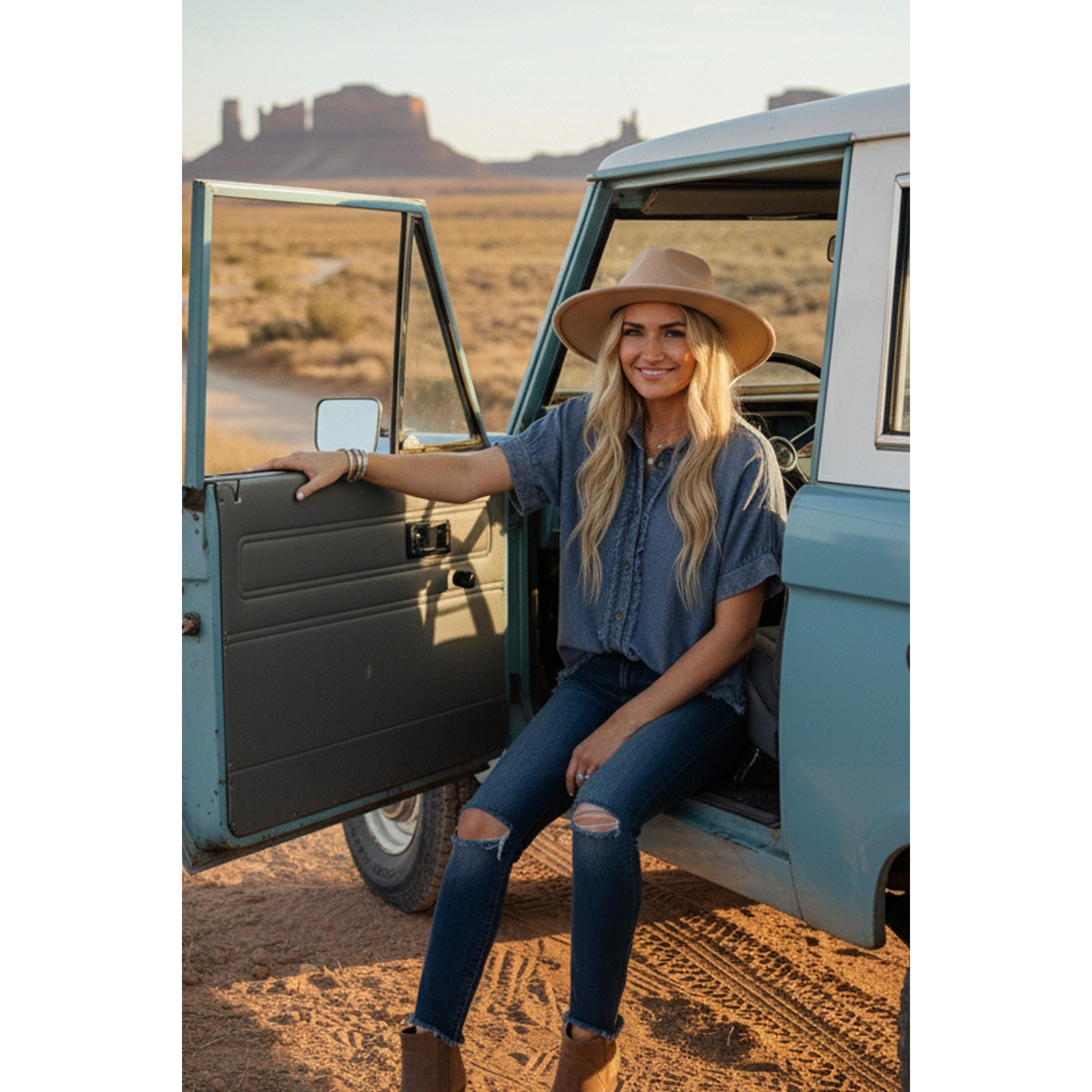 Women's Frayed Trim Denim Button Top SNS2254