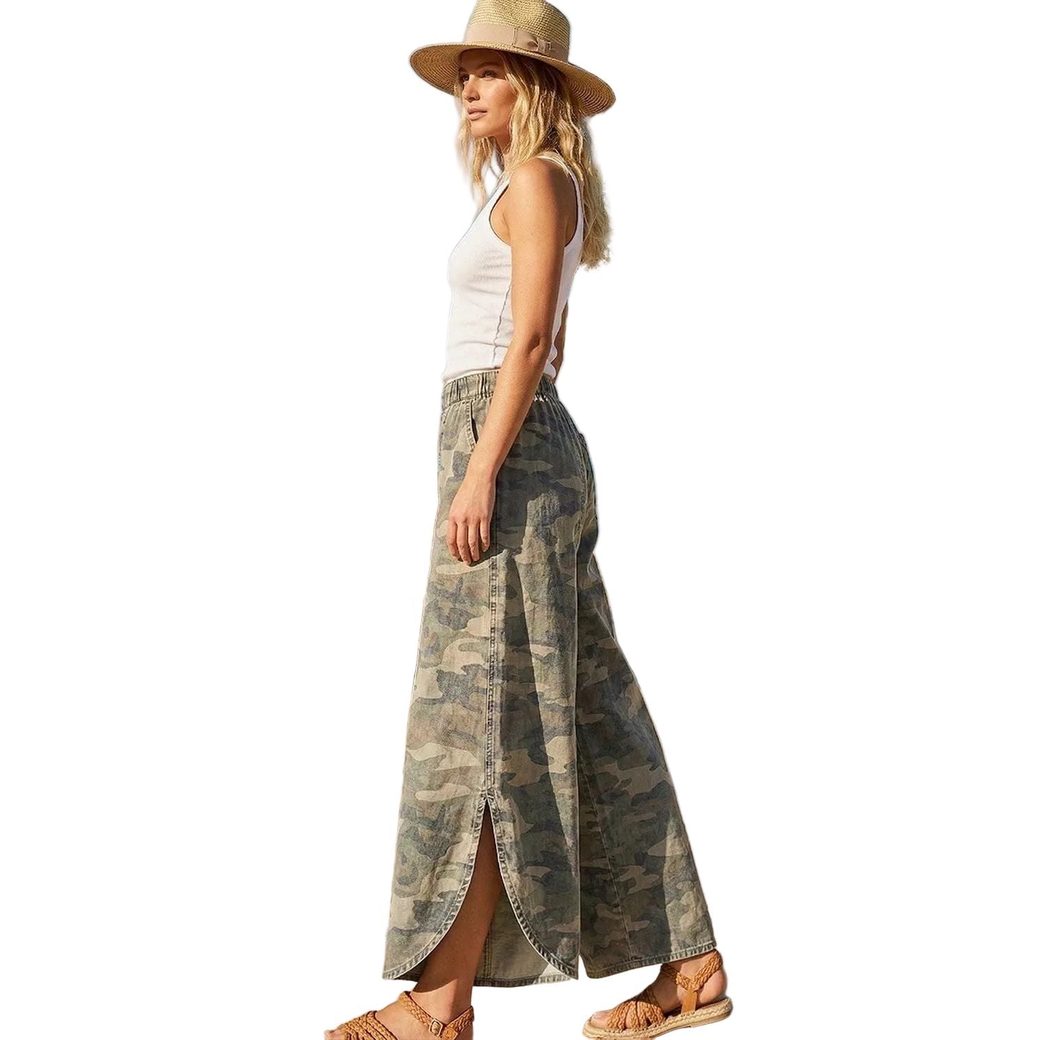 Women's Camo Tulip Washed Denim Relaxed Fit Jeans DF1051-02