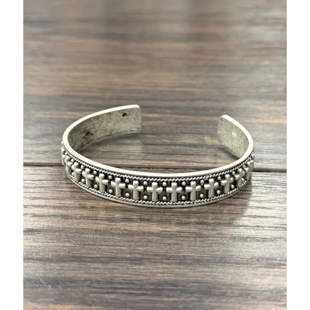 Women's Isac Silver Cross Cuff Bracelet 711692