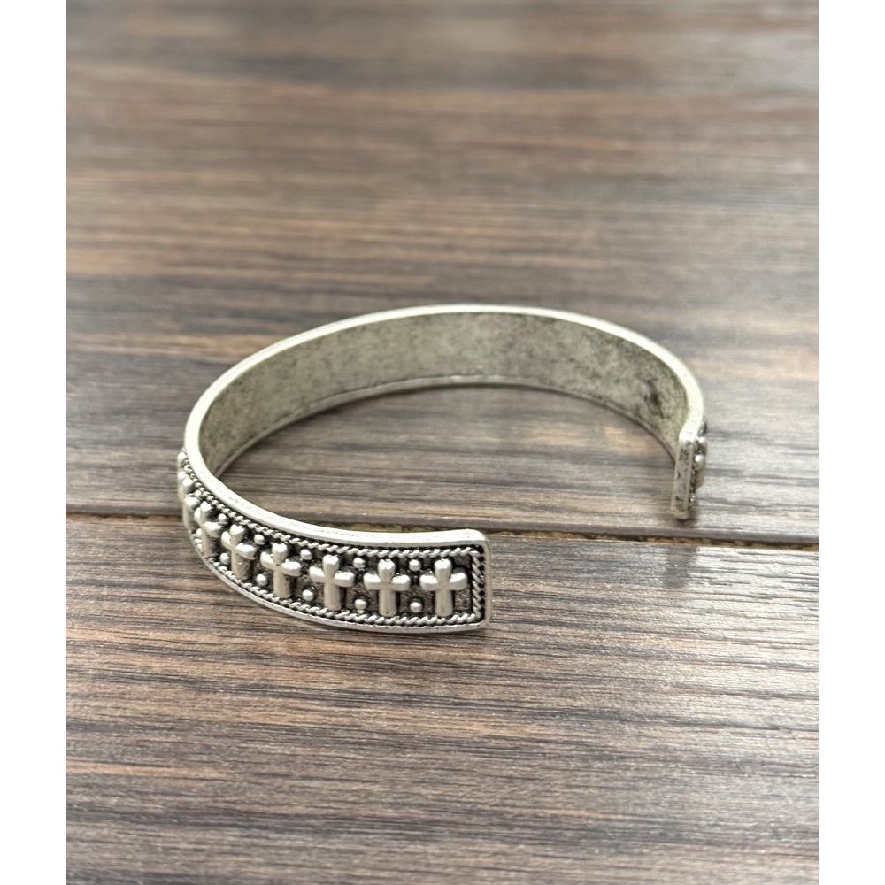 Women's Isac Silver Cross Cuff Bracelet 711692