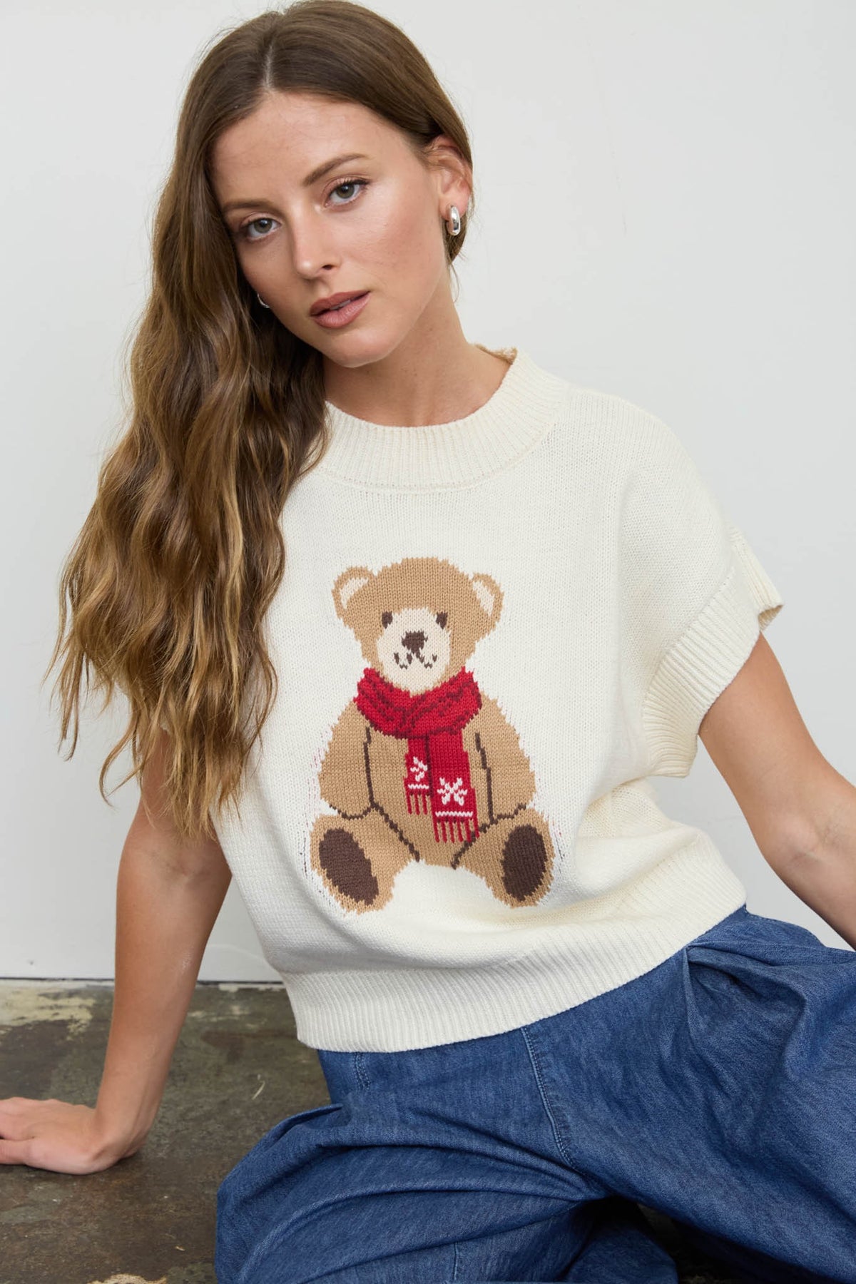 Blu Pepper Women's Cream Teddy Bear Jacquard Short Sleeve Knit Sweater