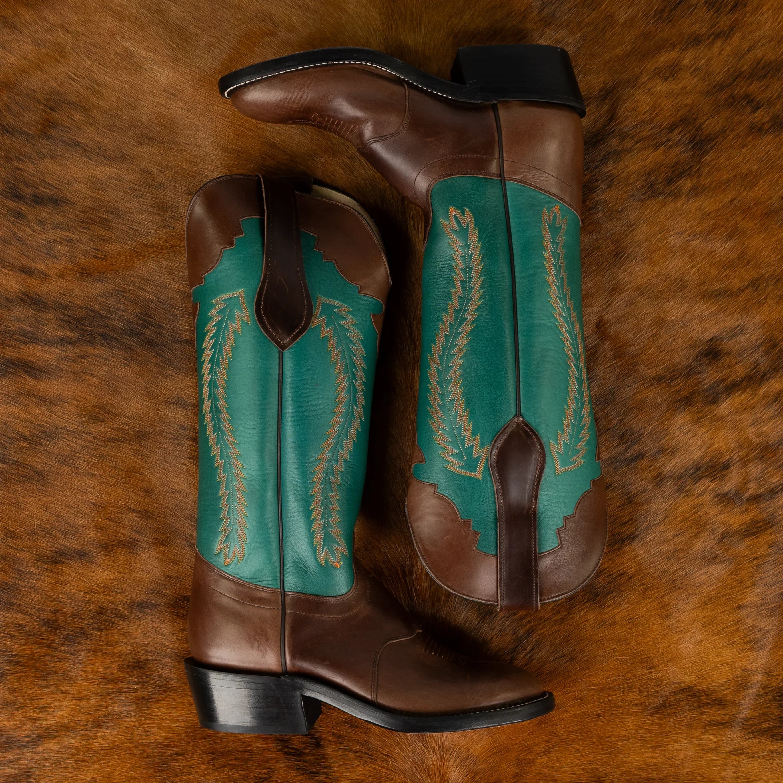 Olathe Chocolate Horsebutt U Toe Boots
