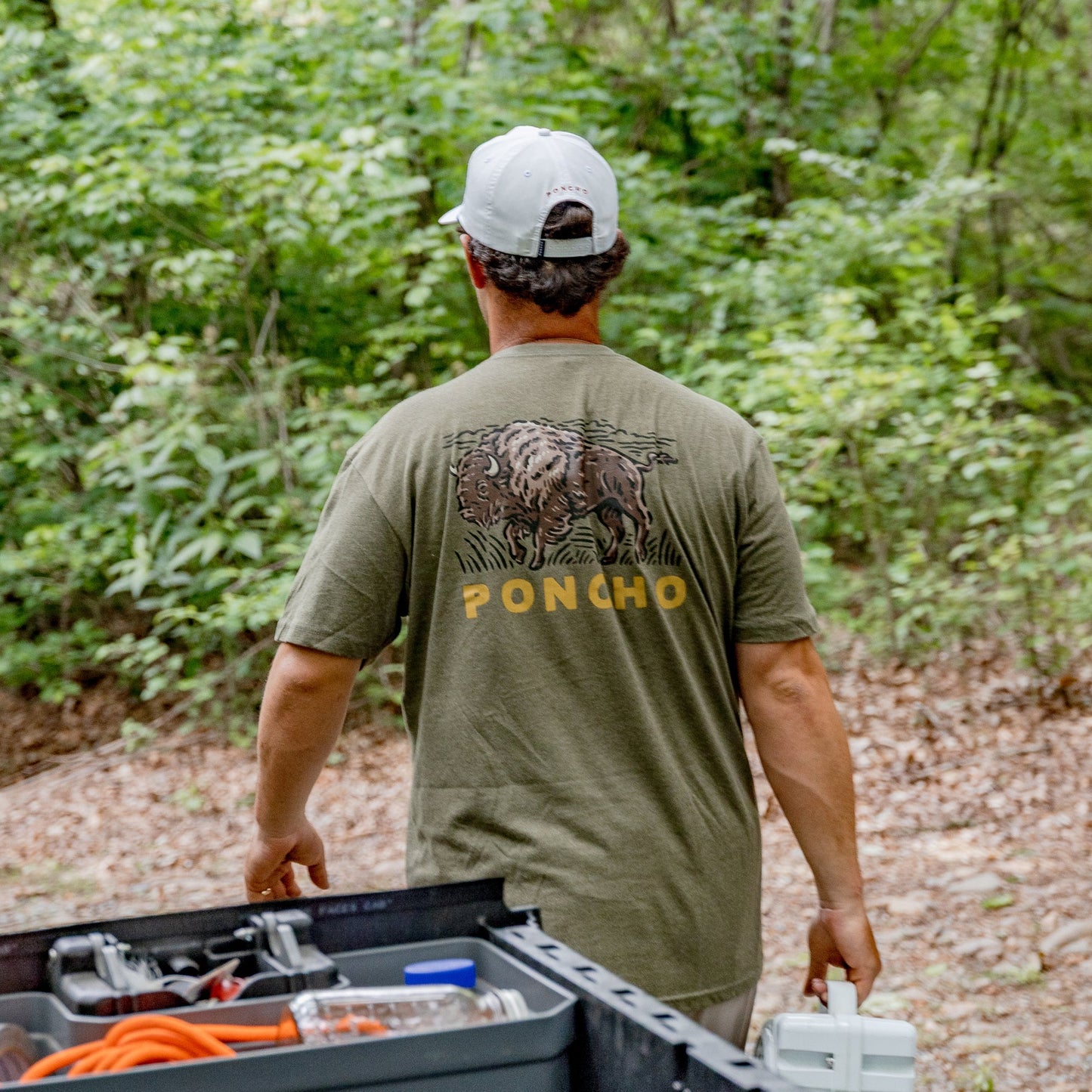 Men's Poncho "Roaming Bison Tee"