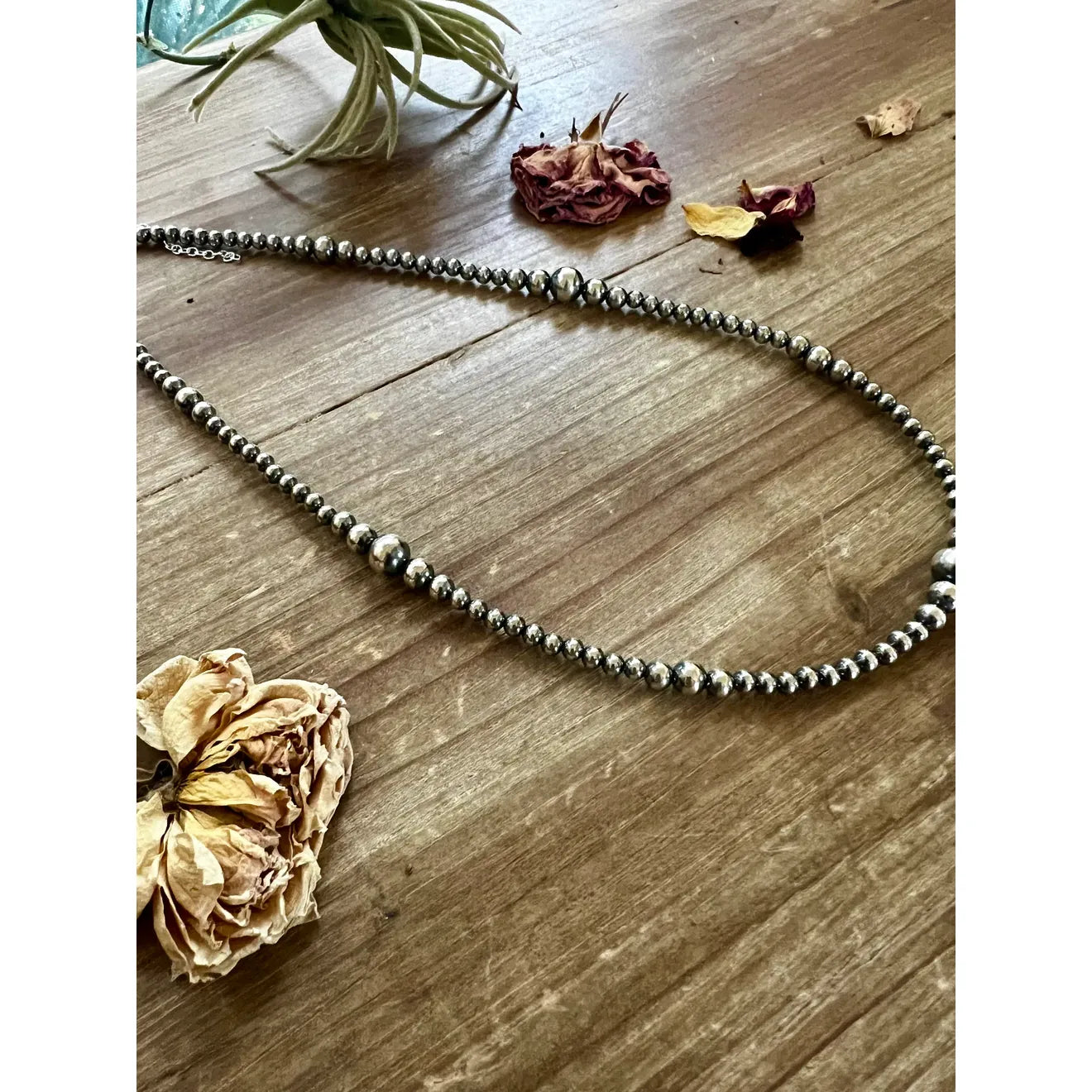 Bijoux Fab 18in Graduated Sterling Silver Pearls Necklace NEC-GRA-128-NAV