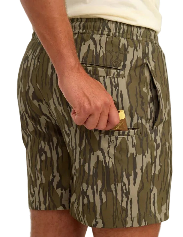 Huk Men's Mossy Oak Pursuit Volley Swim Shorts H2000284-922