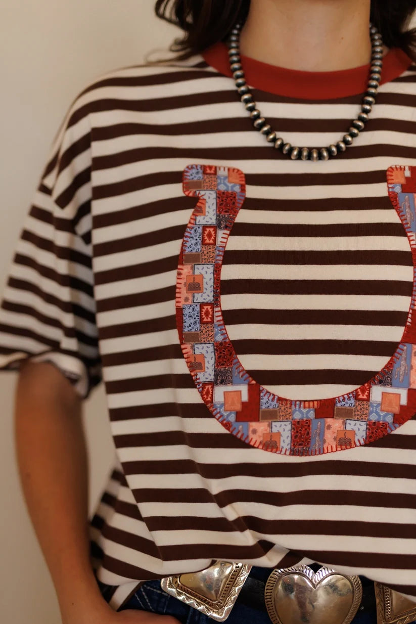Howdy Hanny Women's Short Sleeve Quilted Horseshoe T-shirt