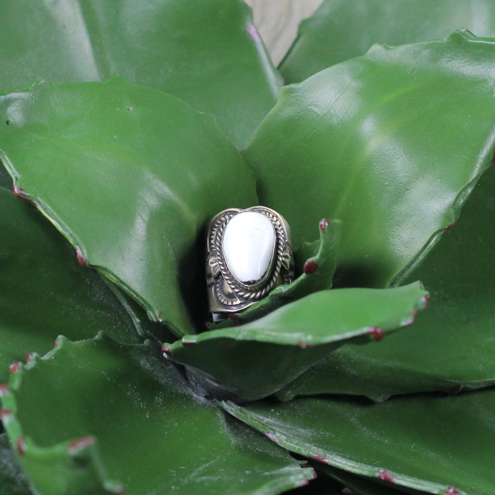 Women's Lorenzo James White Buffalo Ring Sz. 7 - Crazy House Western Wear