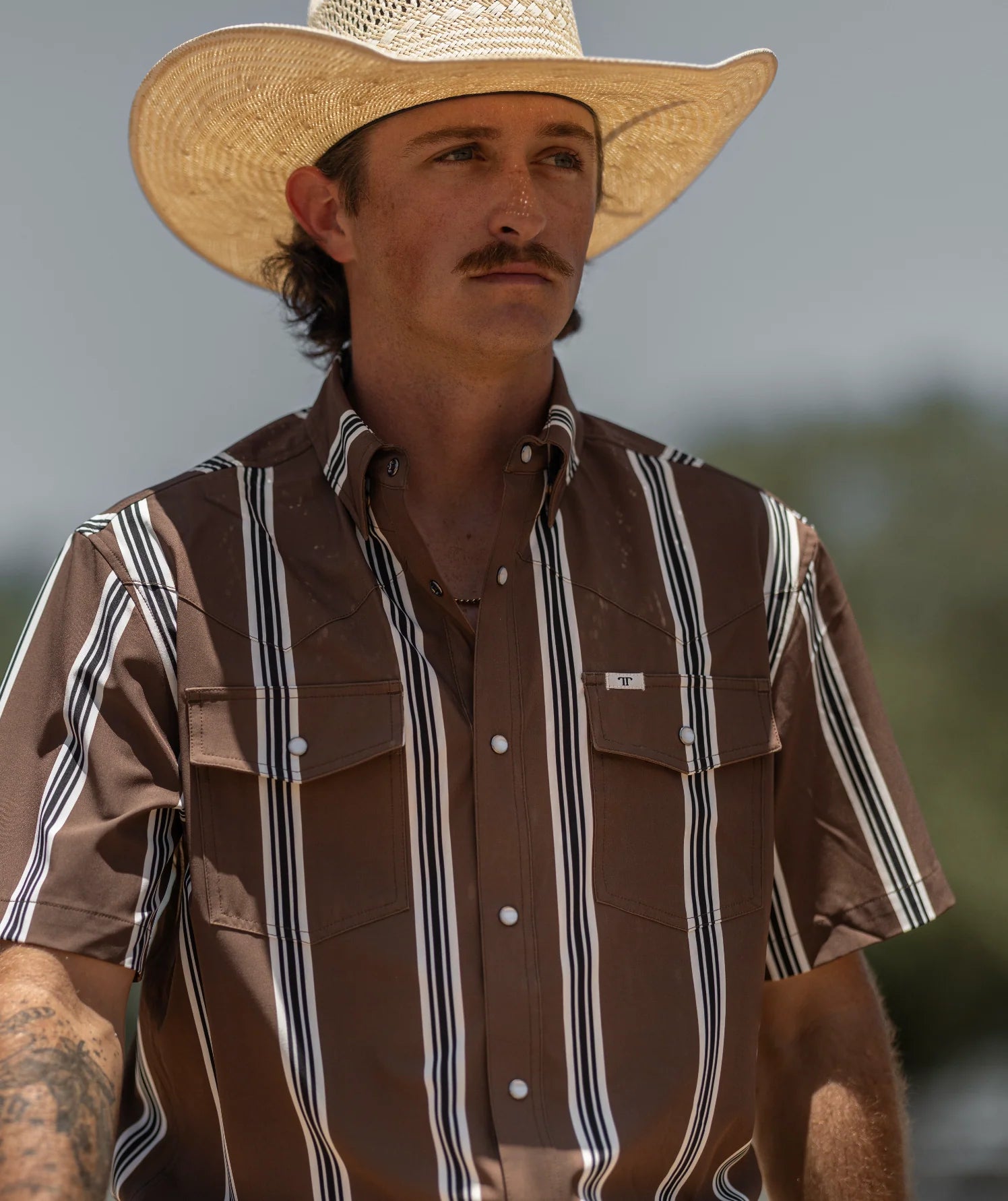 Ferrell Men's The Hatfield Short Sleeve Pearl Snap Shirt FPS1026178