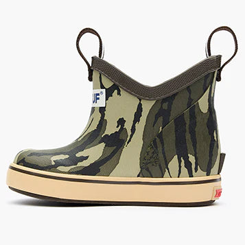 Kids' XTRATUF Mossy Oak® Bottomland Ankle Deck Boot XKABMOB