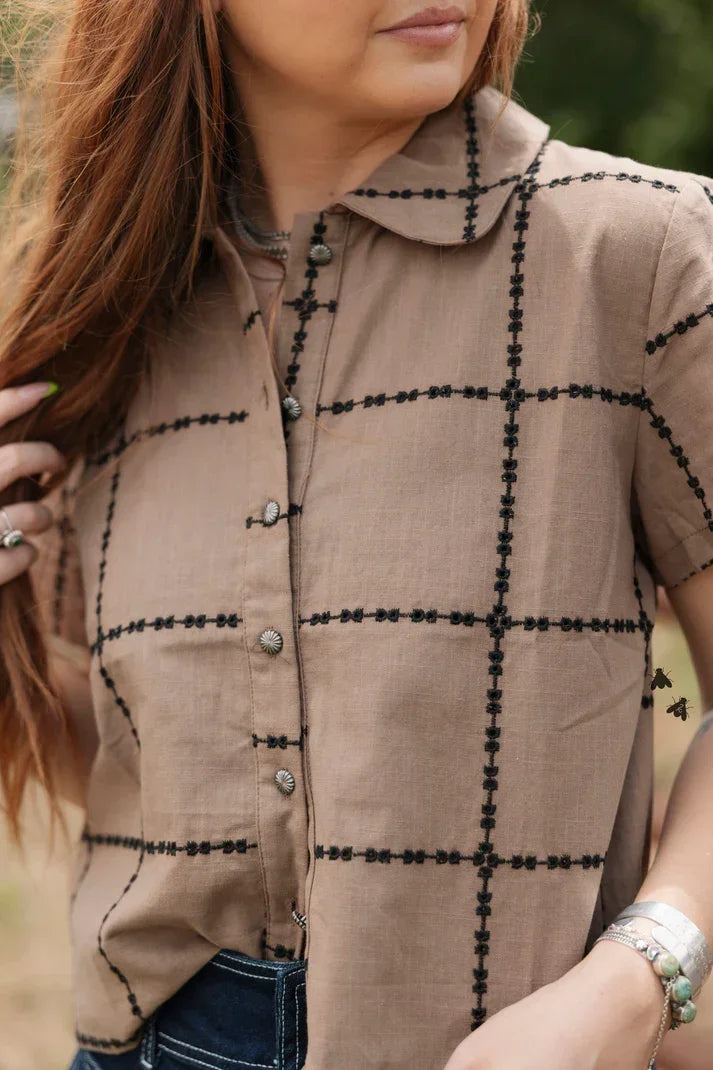 Women's TwoFly "A Bit of Details" Short Sleeve Button Up