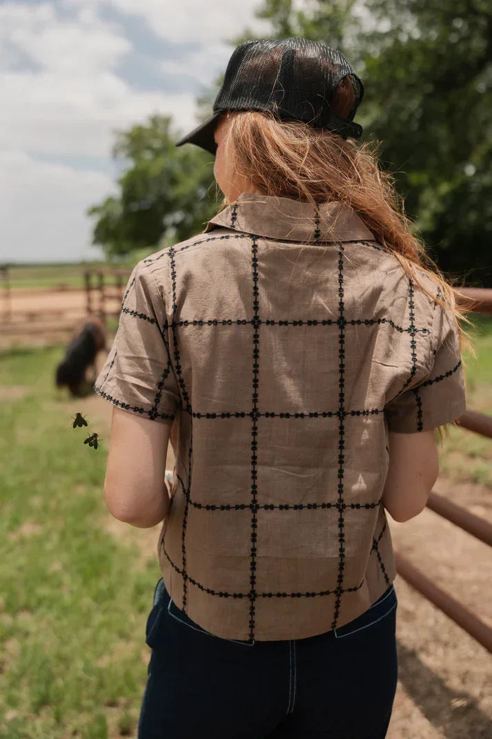 Women's TwoFly "A Bit of Details" Short Sleeve Button Up