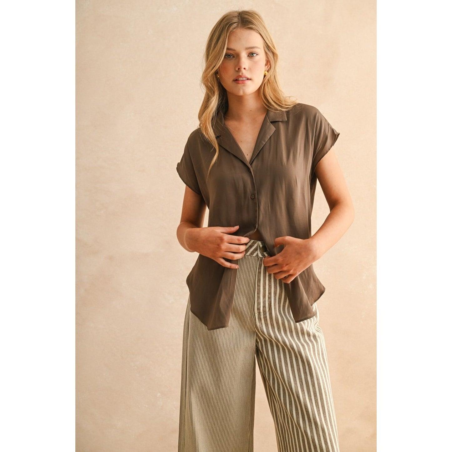 Women's Button Down Cap Sleeve Shirts MMT1194
