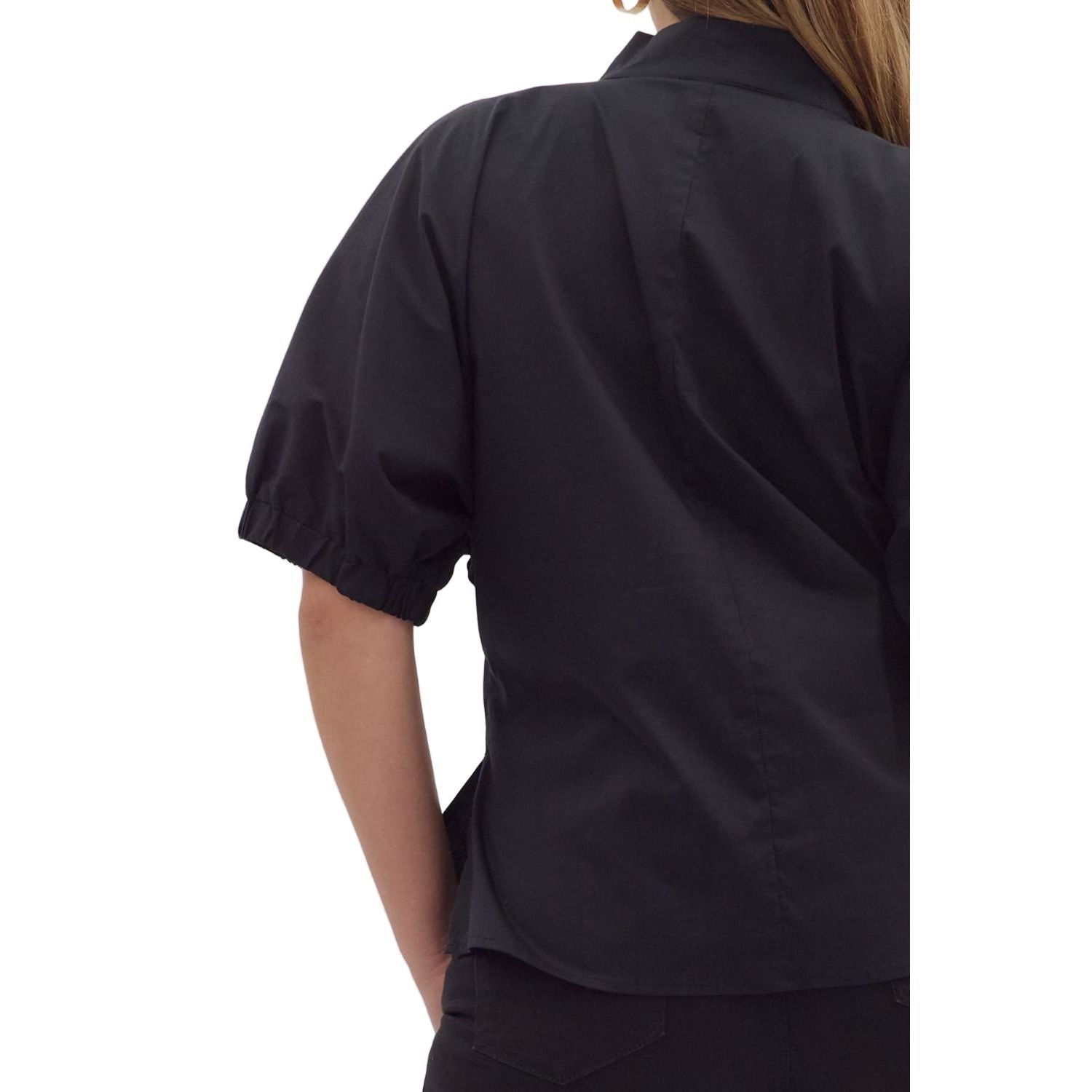 Women's Entro Black Solid Puff Sleeve V-neck Blouse