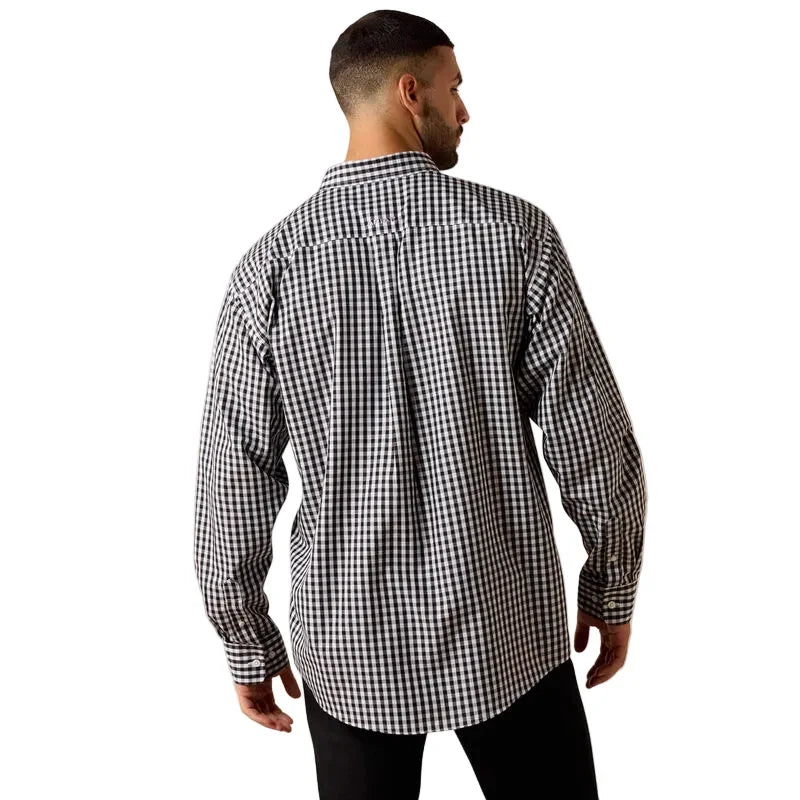Men's Ariat Black Plaid Wrinkle Free Langston Classic Fit Shirt 10071755