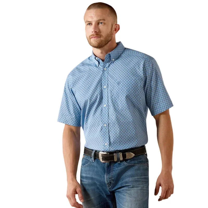 Men's Ariat Blissful Blue Medallion Print Wrinkle Free Cash Classic Fit Shirt 10071740