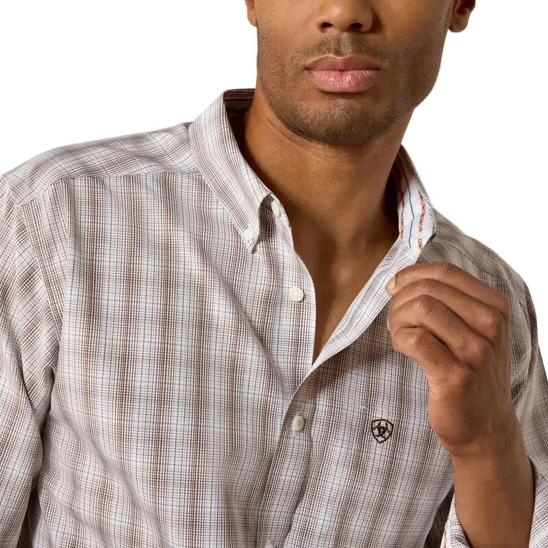 Men's Ariat White Plaid Wrinkle Free Clyde Fitted Shirt 10071019